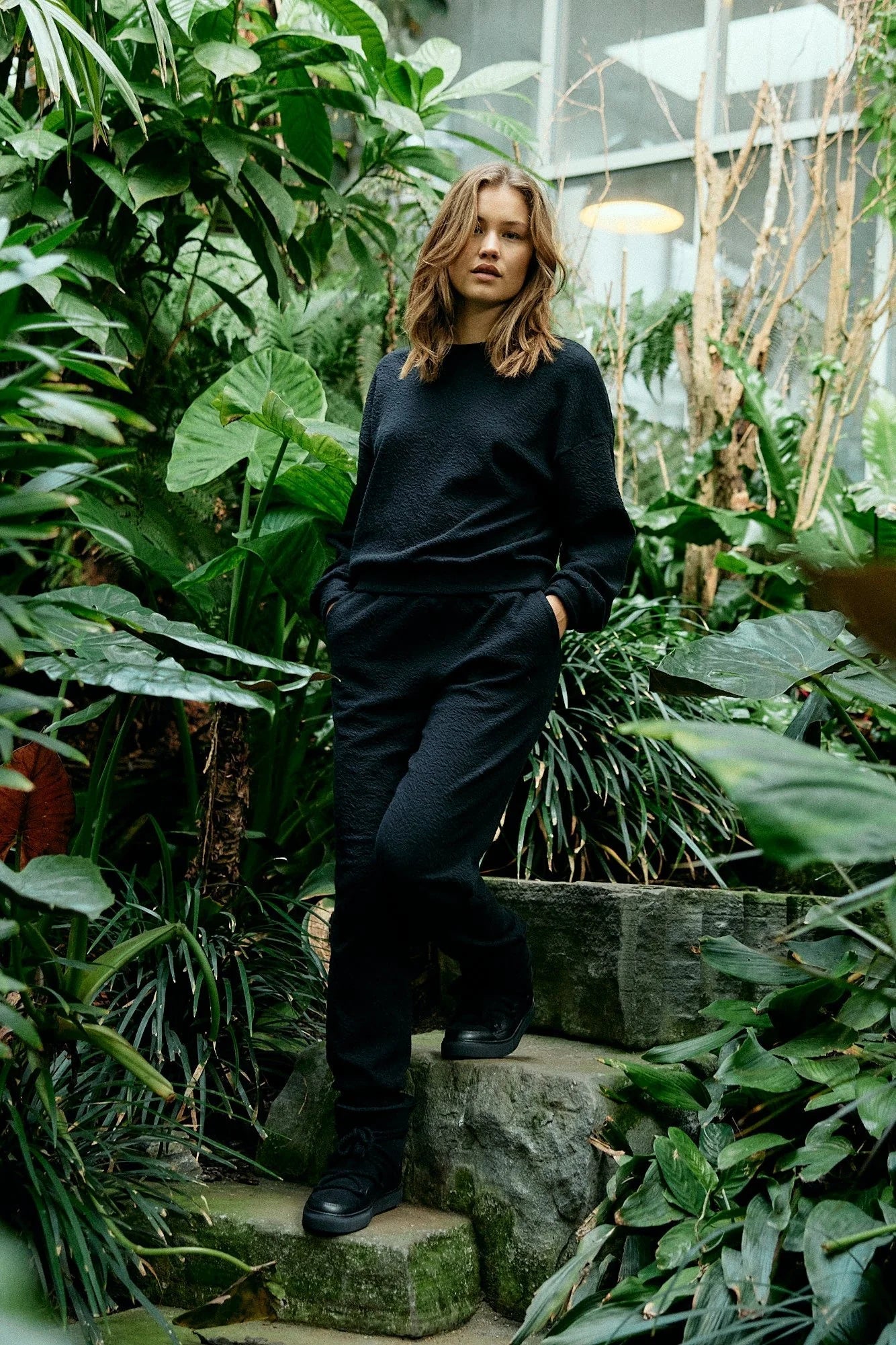 Botanic Sweater black intense
