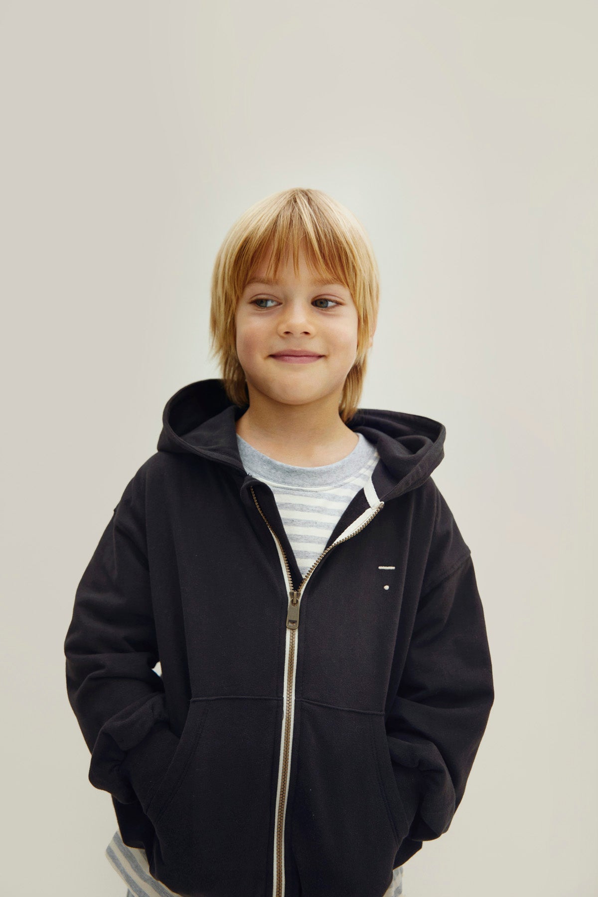 Hoodie with Zipper, GOTS Pirate Black / Hooded Cardigan with Zipper, GOTS Pirate Black