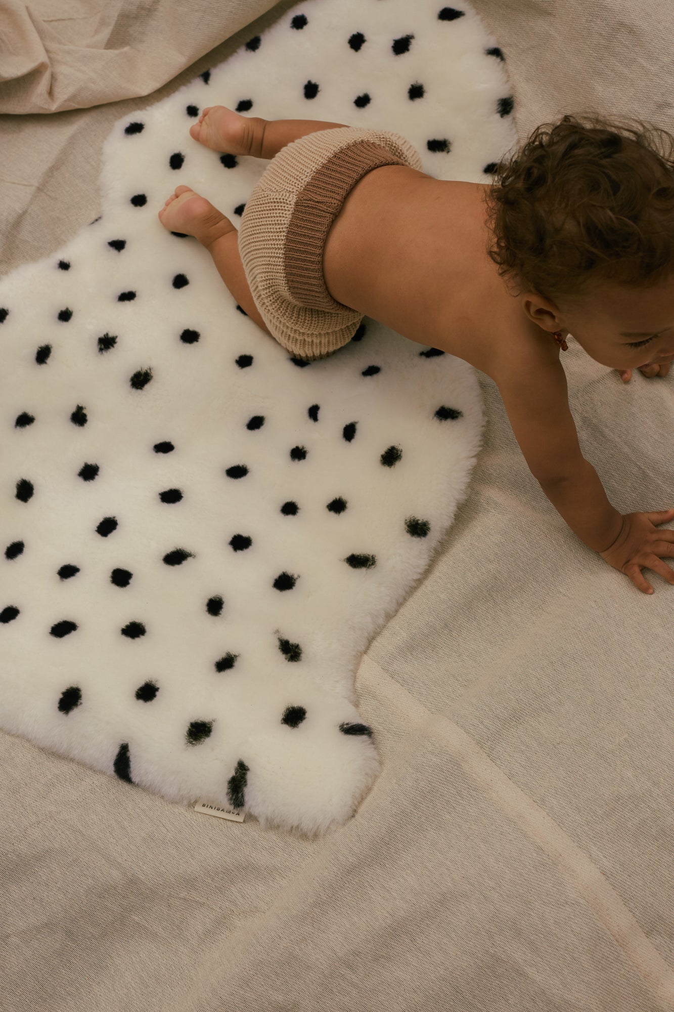Binibamba Lammfell Baby-Spieldecke Dalmatian