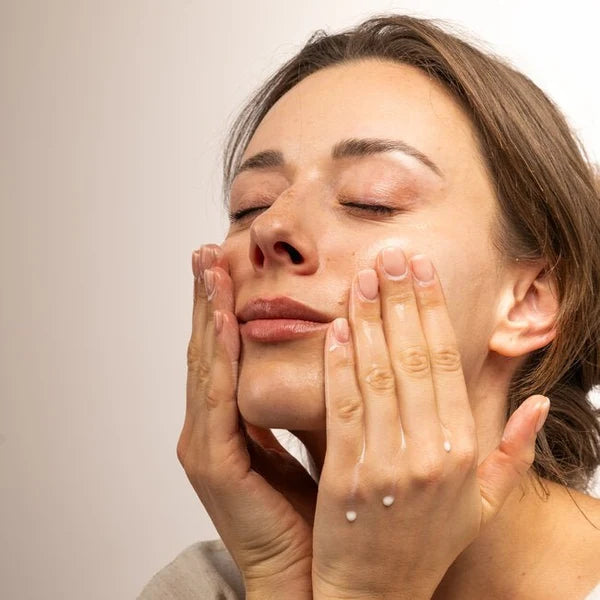 Facial Cleanser calming milk