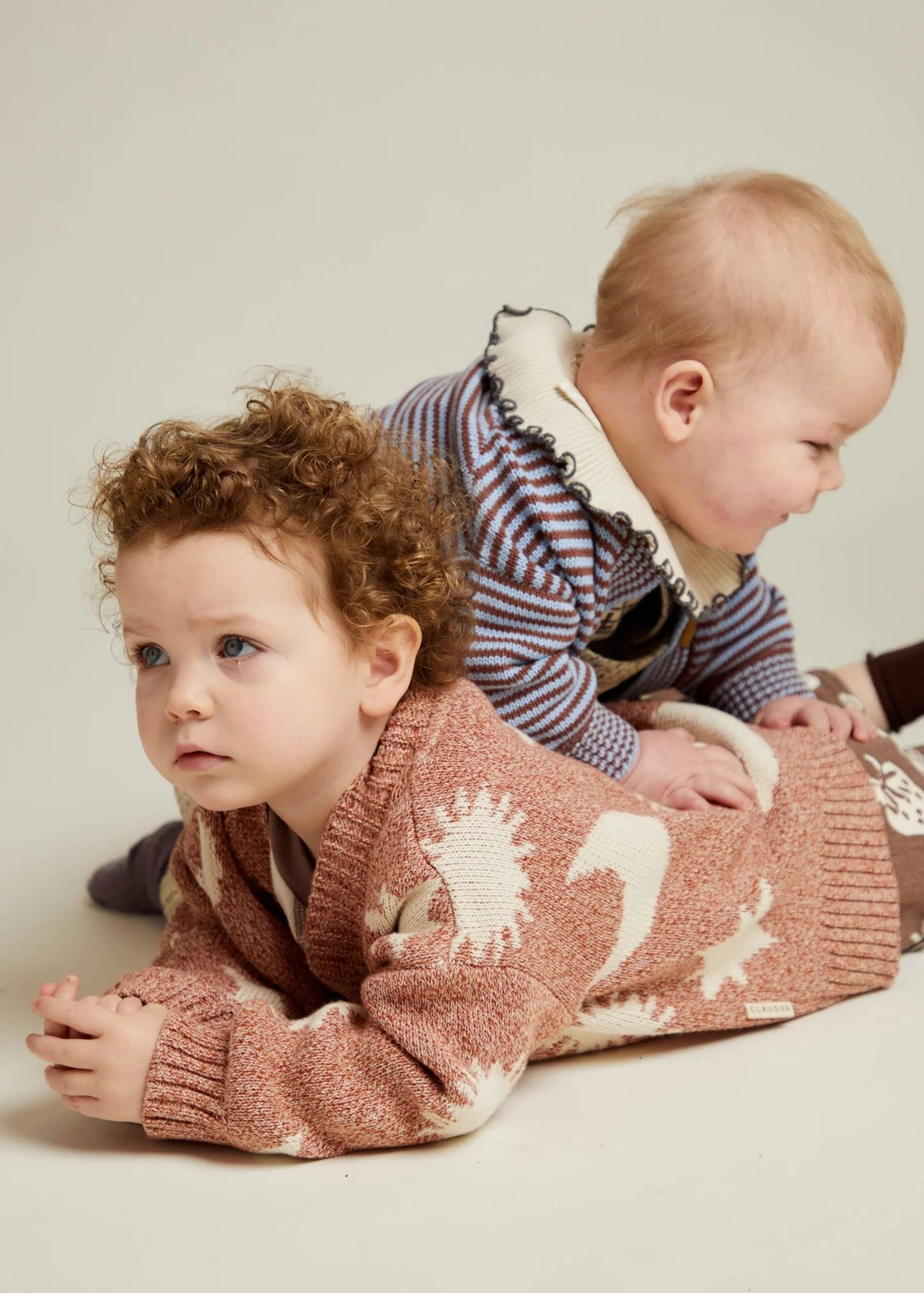 Cardigan Cozmo Russet Moon Star