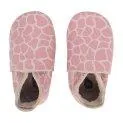 Bobux Giraffe Print Milk - Colorful but also simple slippers for your baby and you | Stadtlandkind