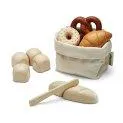 Bread in a basket - Toy food for the most delicious dishes from the play kitchen | Stadtlandkind