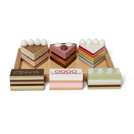 Slices of cake / pastries on a tray - Mamamemo