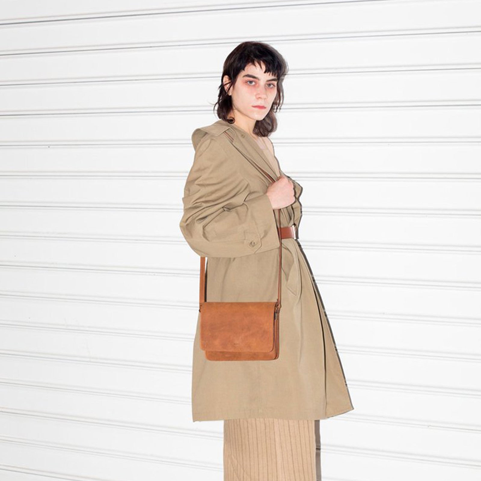 Crossbody Bag Brown 22 x 18 x 5 cm