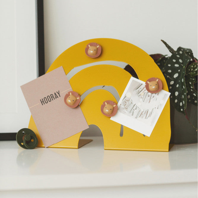Hakuna rainbow magnetic board - Standing - Mustard yellow