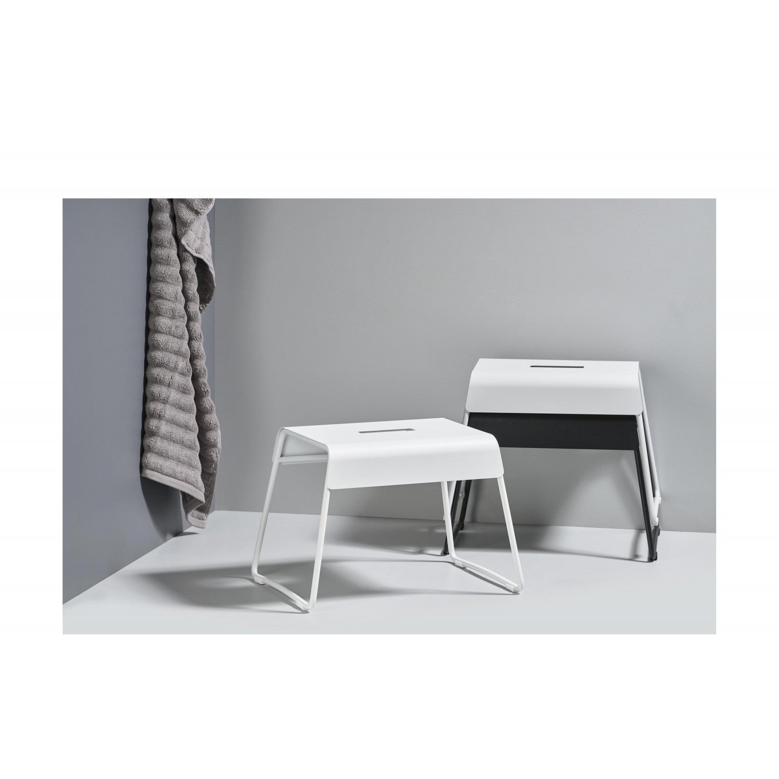 Zone stool steel, white