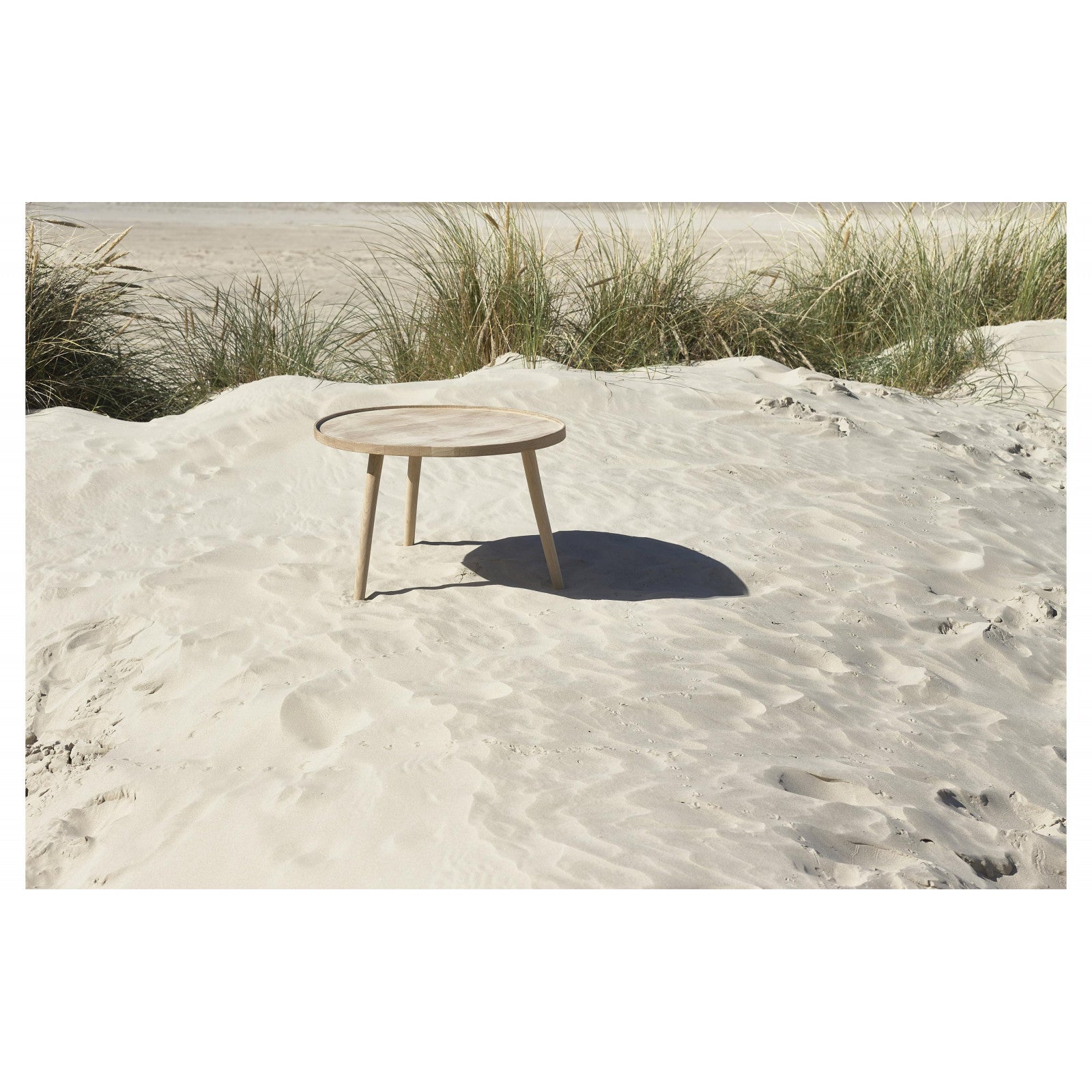 Side table 70.5 x 44.5 cm, light brown