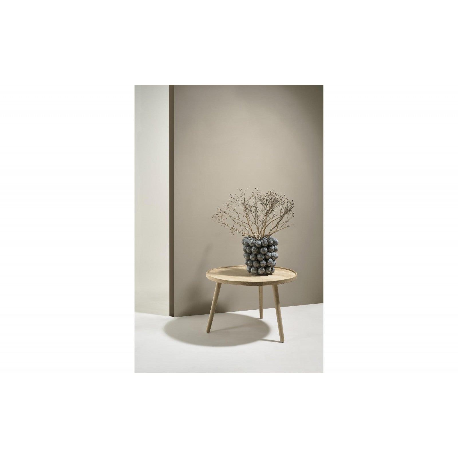 Side table 70.5 x 44.5 cm, light brown