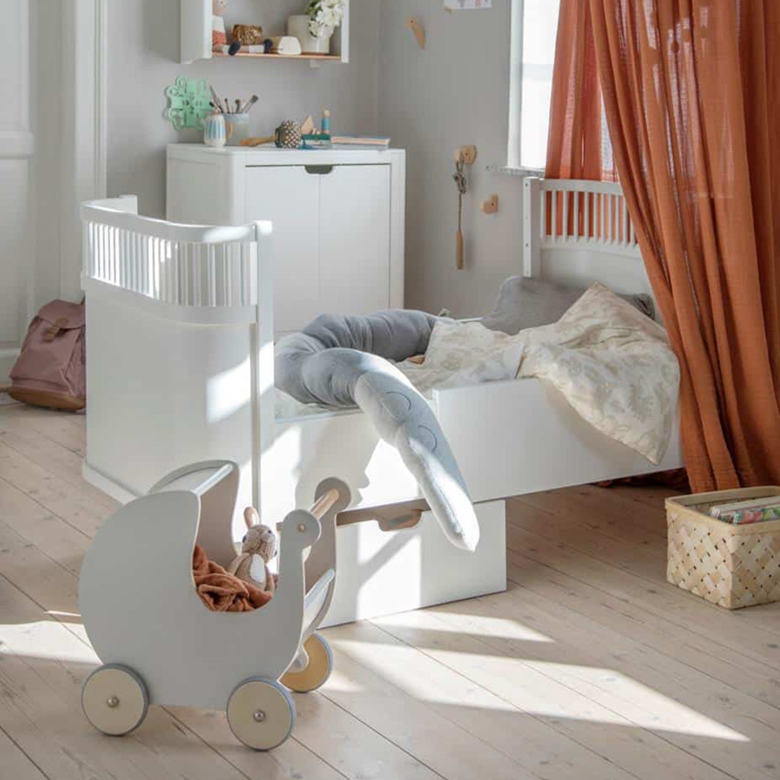 Baby & junior bed, classic white