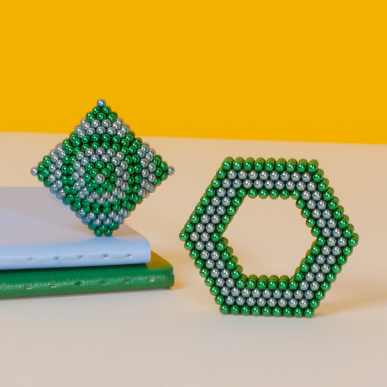 Magnetic construction kit 512 Third Rock Speks