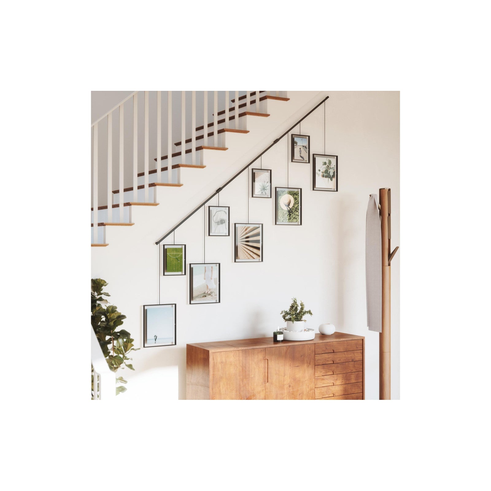 Exhibit picture frame, 20 x 25 cm, black