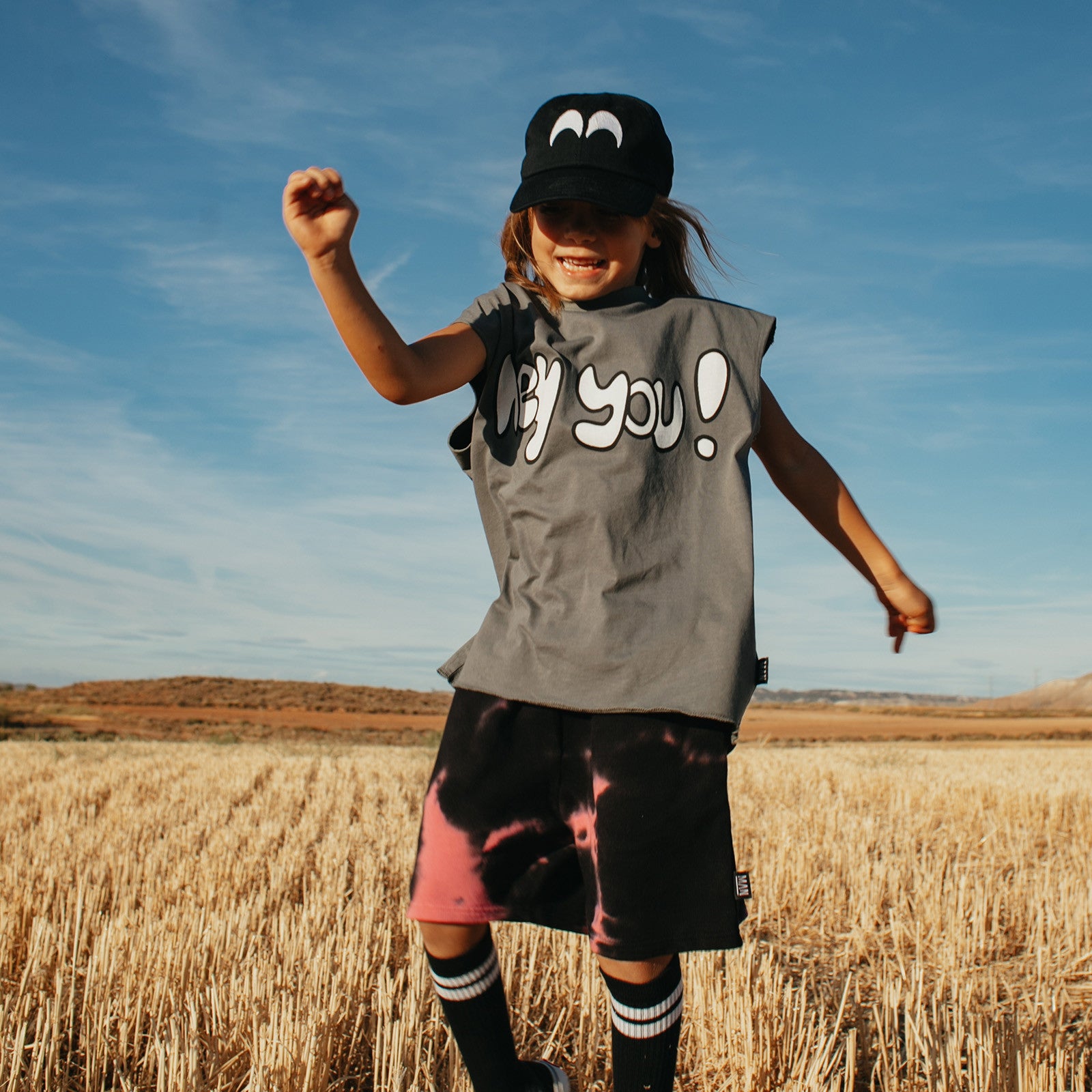 Shorts Batik Black, After Dark, Shocking Pink