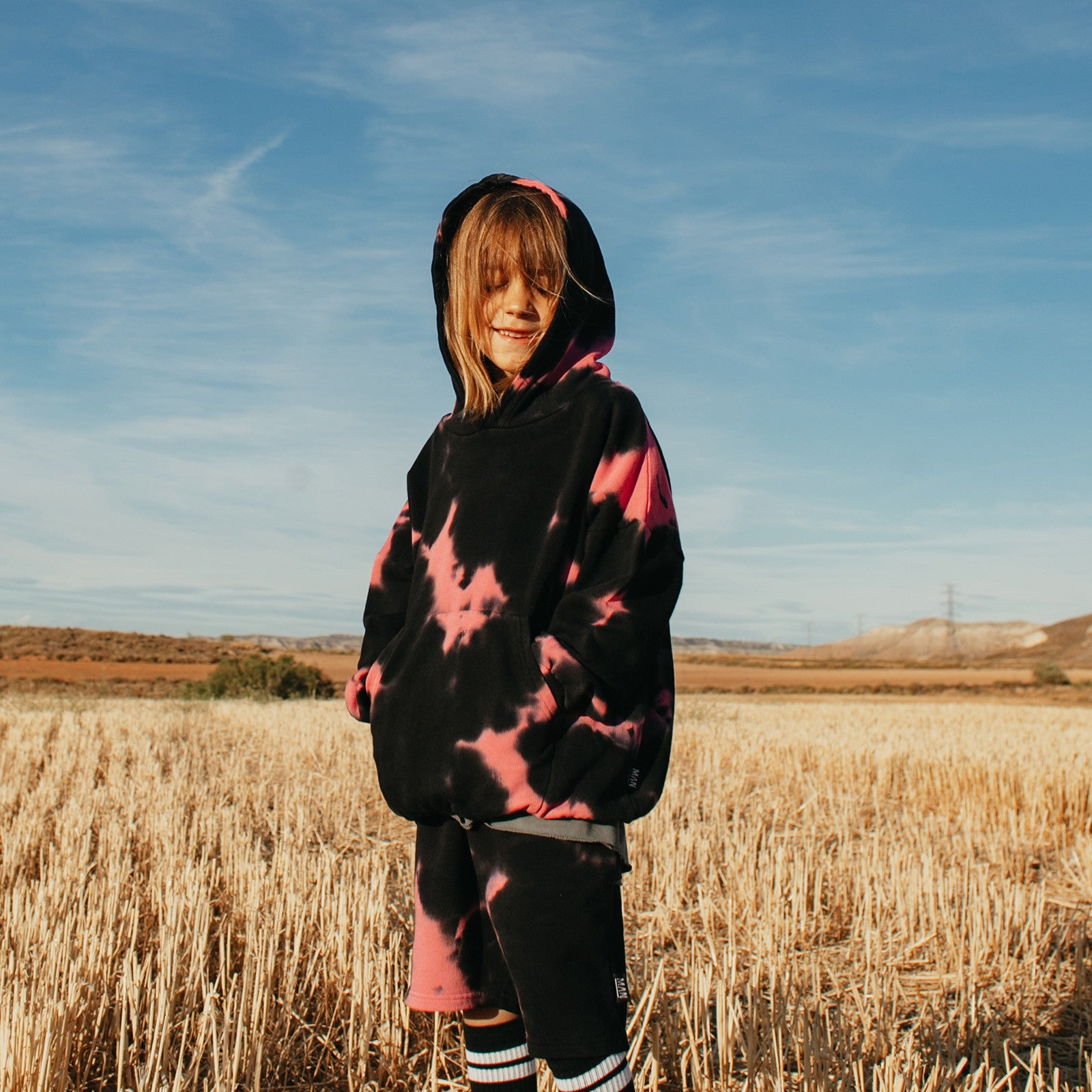 Shorts Batik Black, After Dark, Shocking Pink