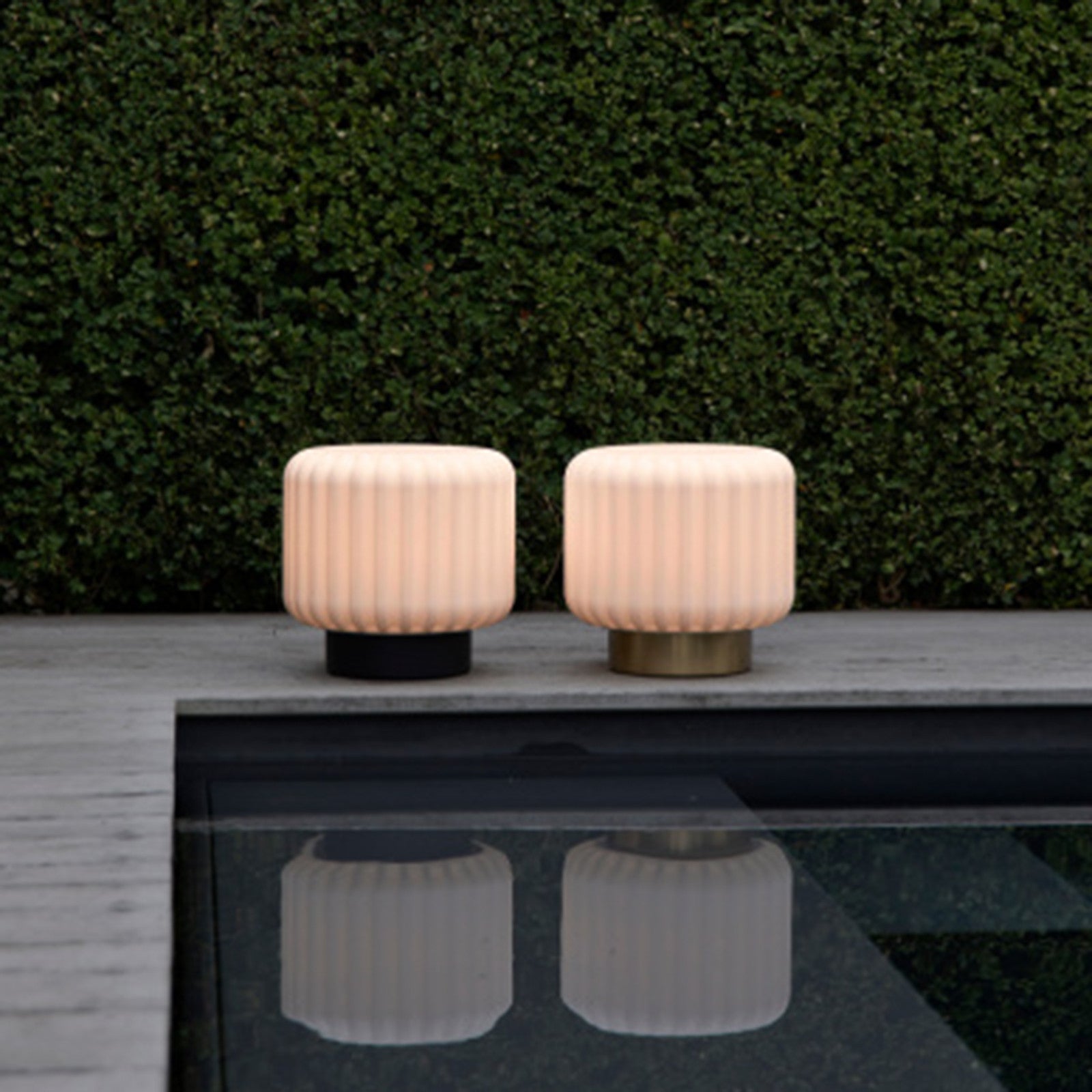 Dentelles Wide XL lumière pied doré