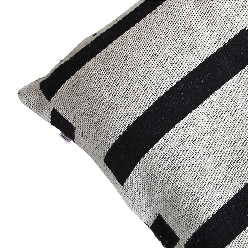 Cushion Black and White 60x60