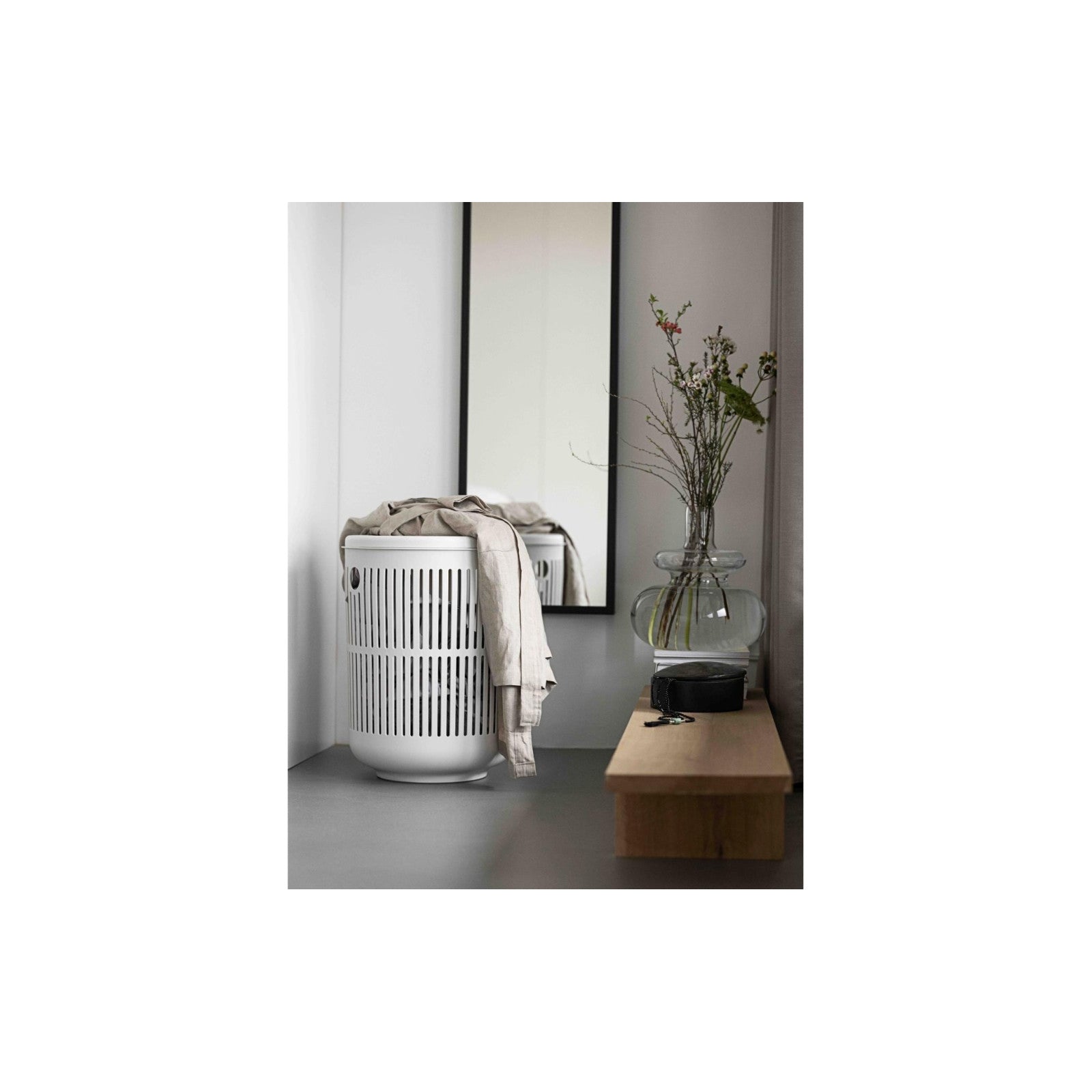 Ume laundry bin, white