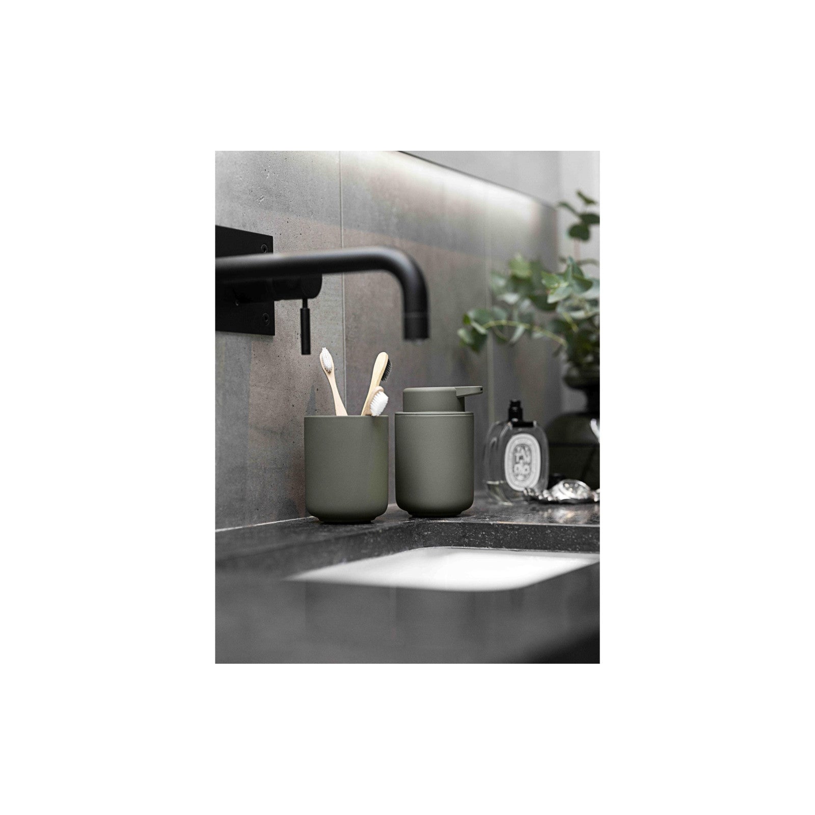 Seifenspender Ume 250 ml, Olive Green