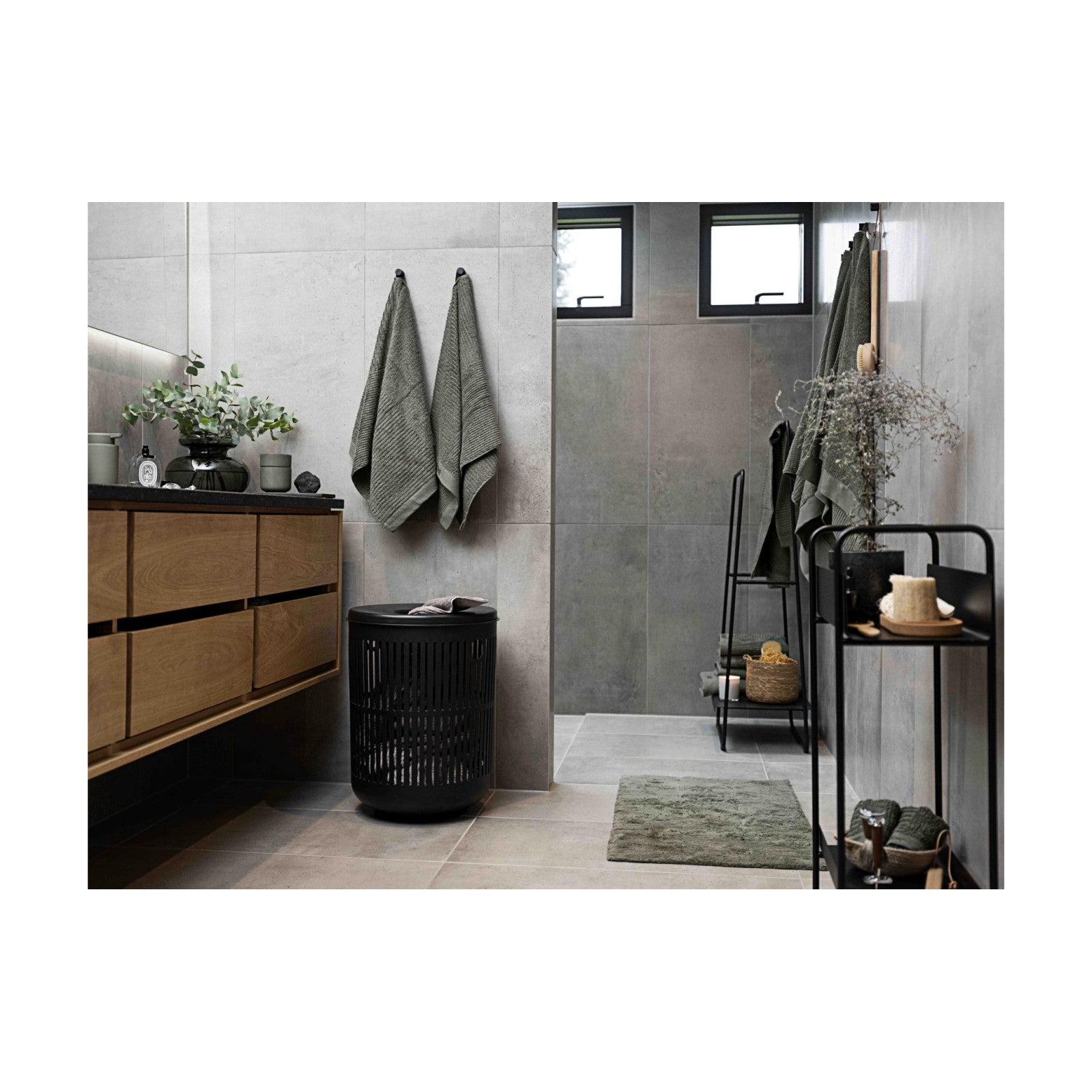 Ume laundry bin, black