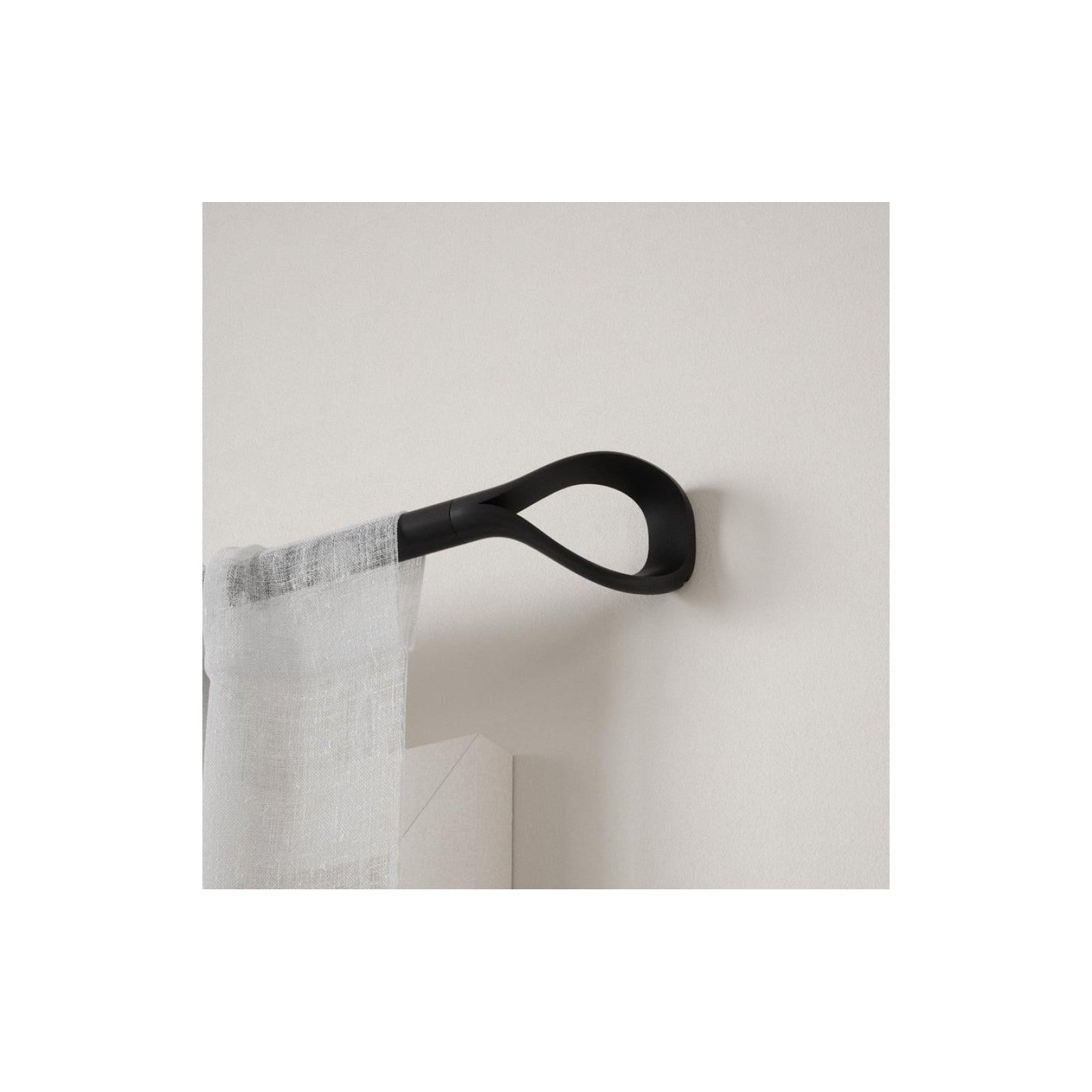 Vorhangstange Loop 107-306 cm, Schwarz