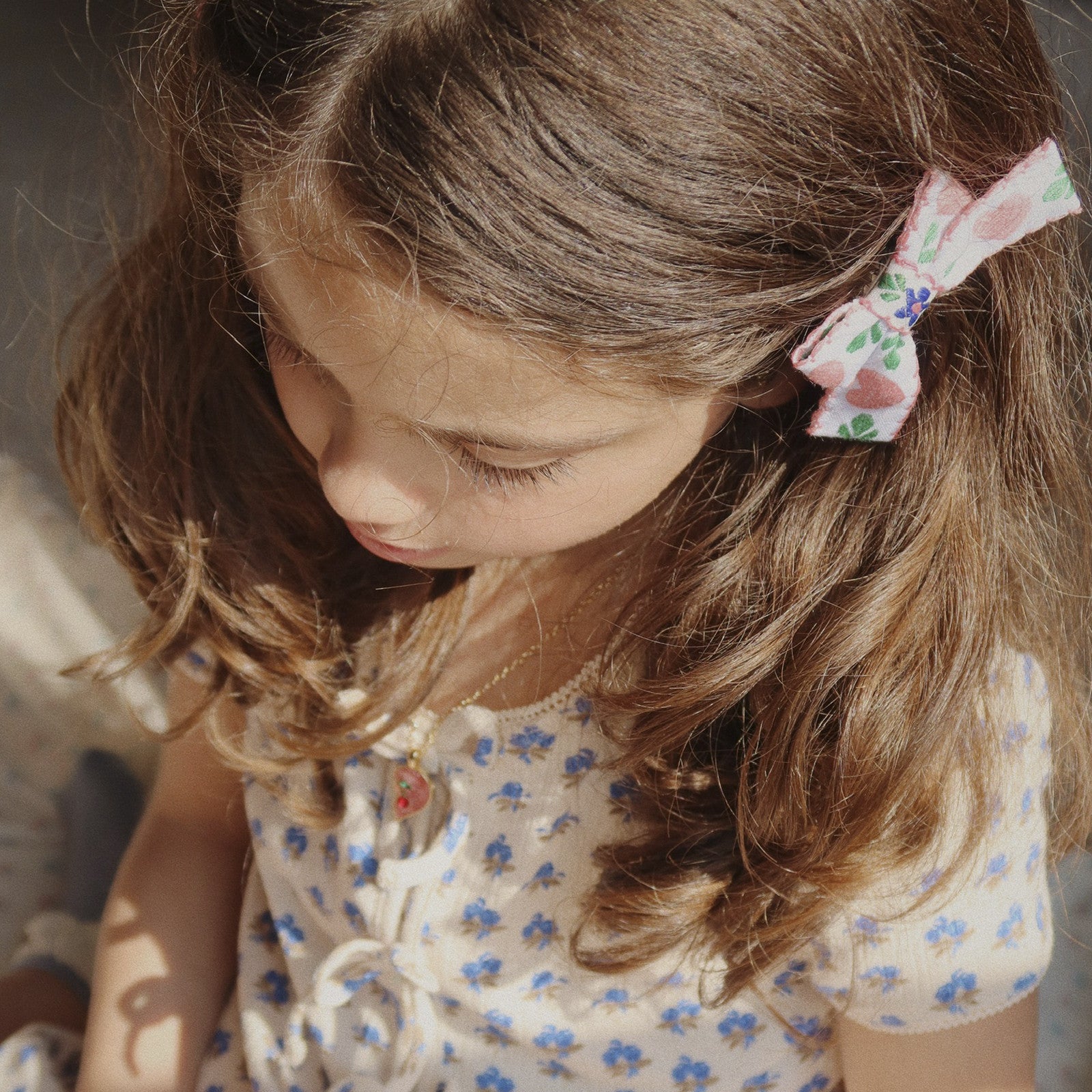 Hair clips set of 4 Bow White Rose