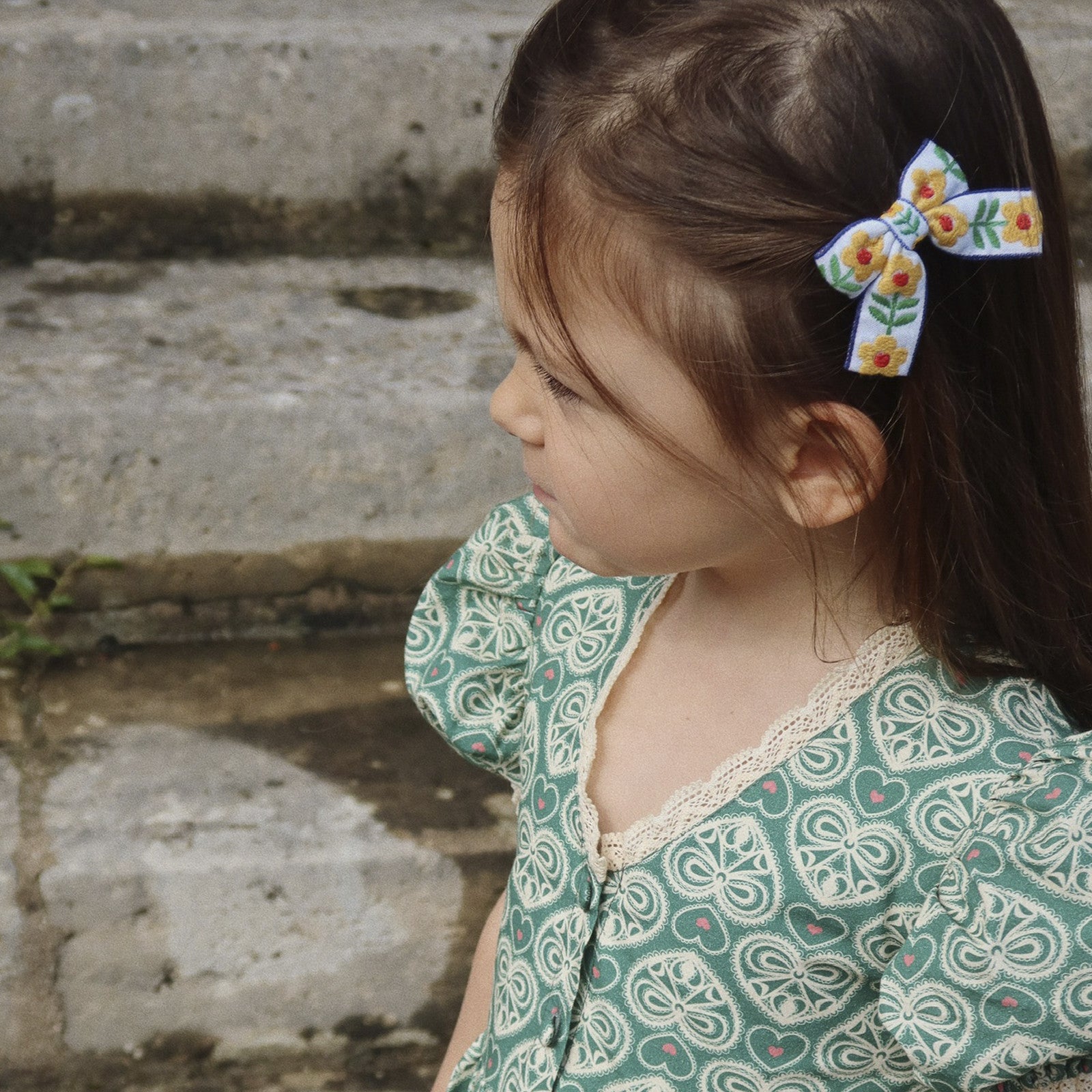 Hair clips set of 4 Bow White Rose