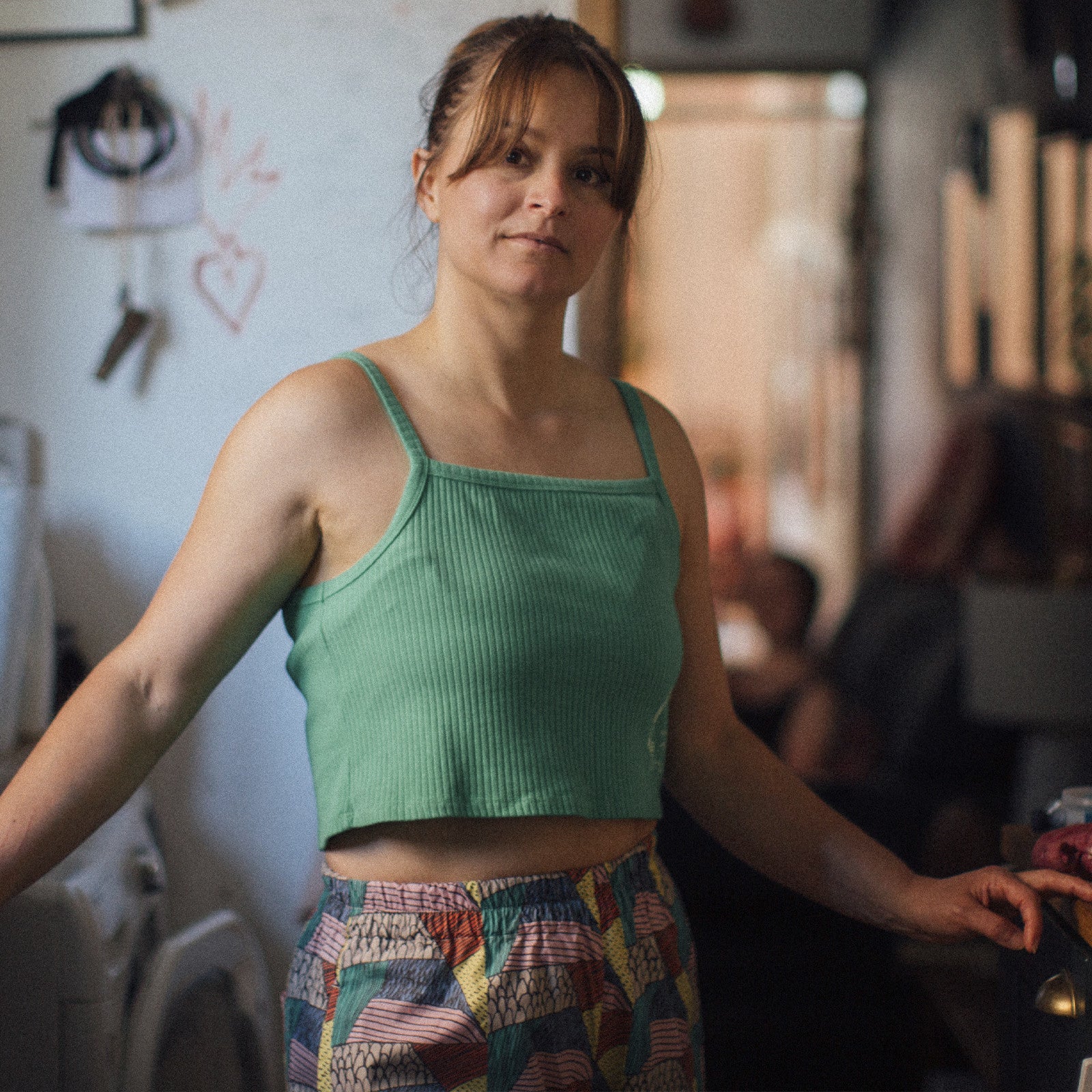 Top Ribbon Gift Cropped Green