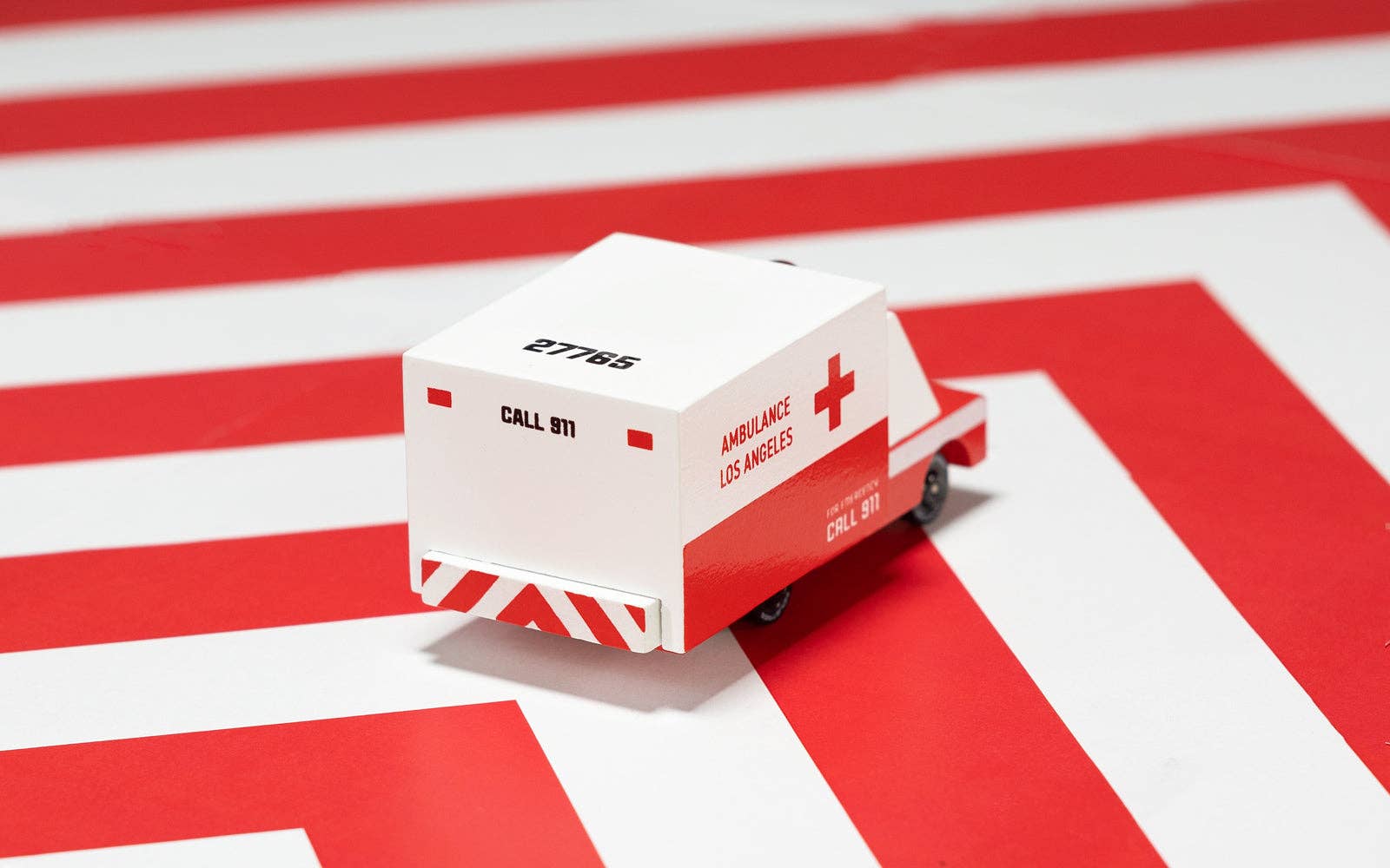 Candylab Toys Ambulanz Transporter