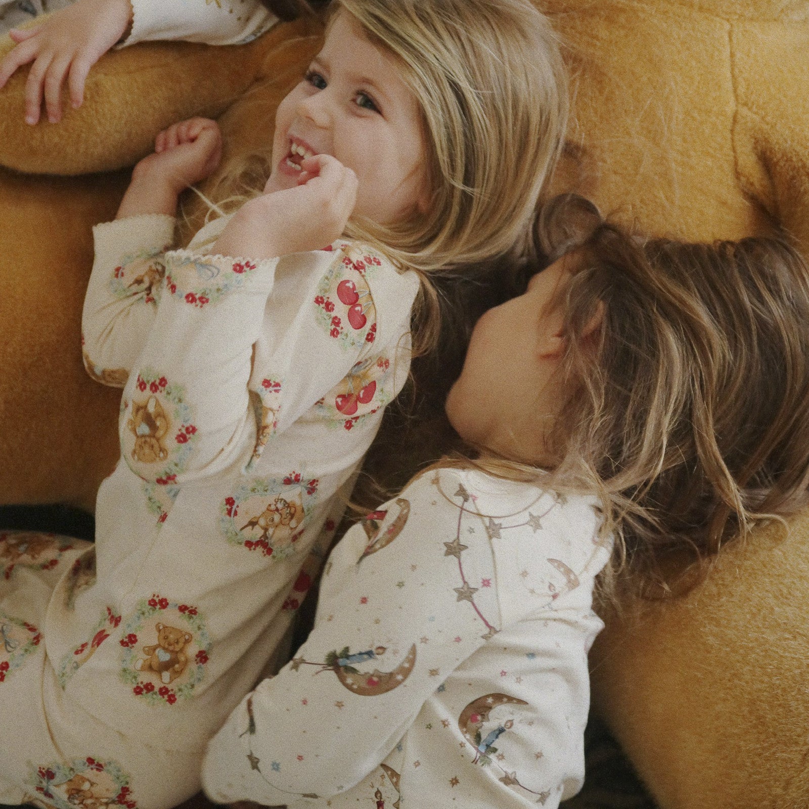 Basic Deer Diary pajama set