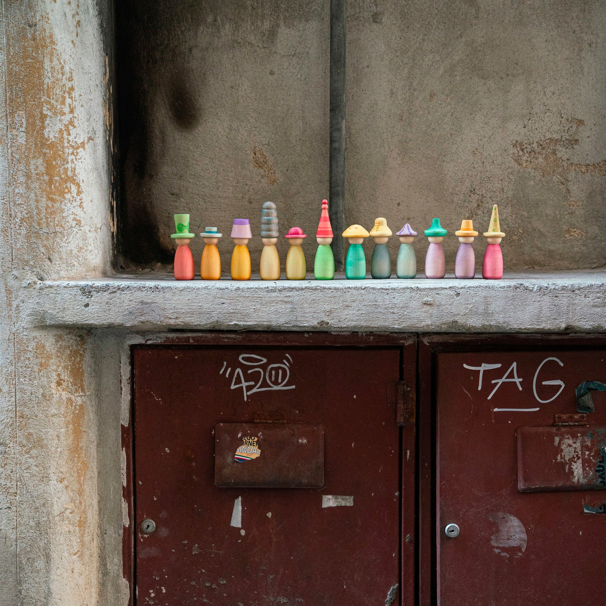 Wooden figures 12 Fancy Nins Rainbow Grapat