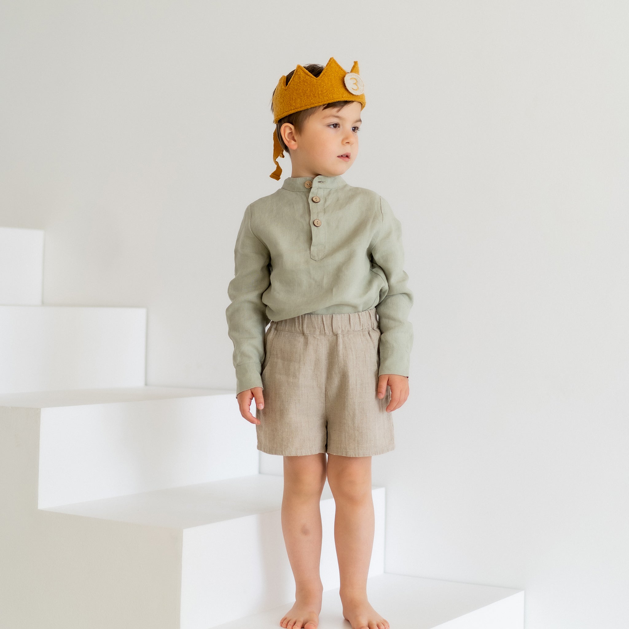 Birthday crown merino wool curry