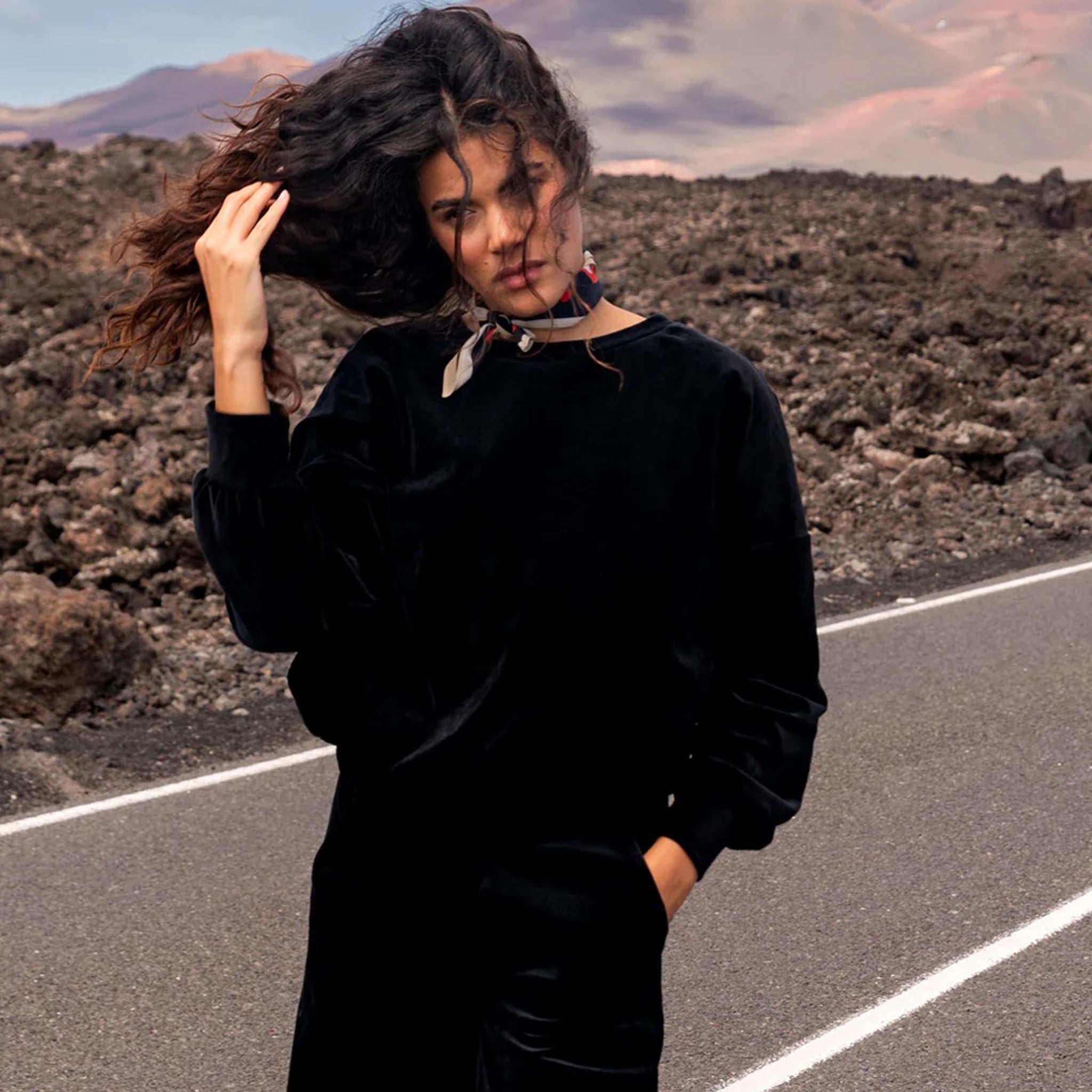 Adult Sweatshirt Sunday Black Schwarz