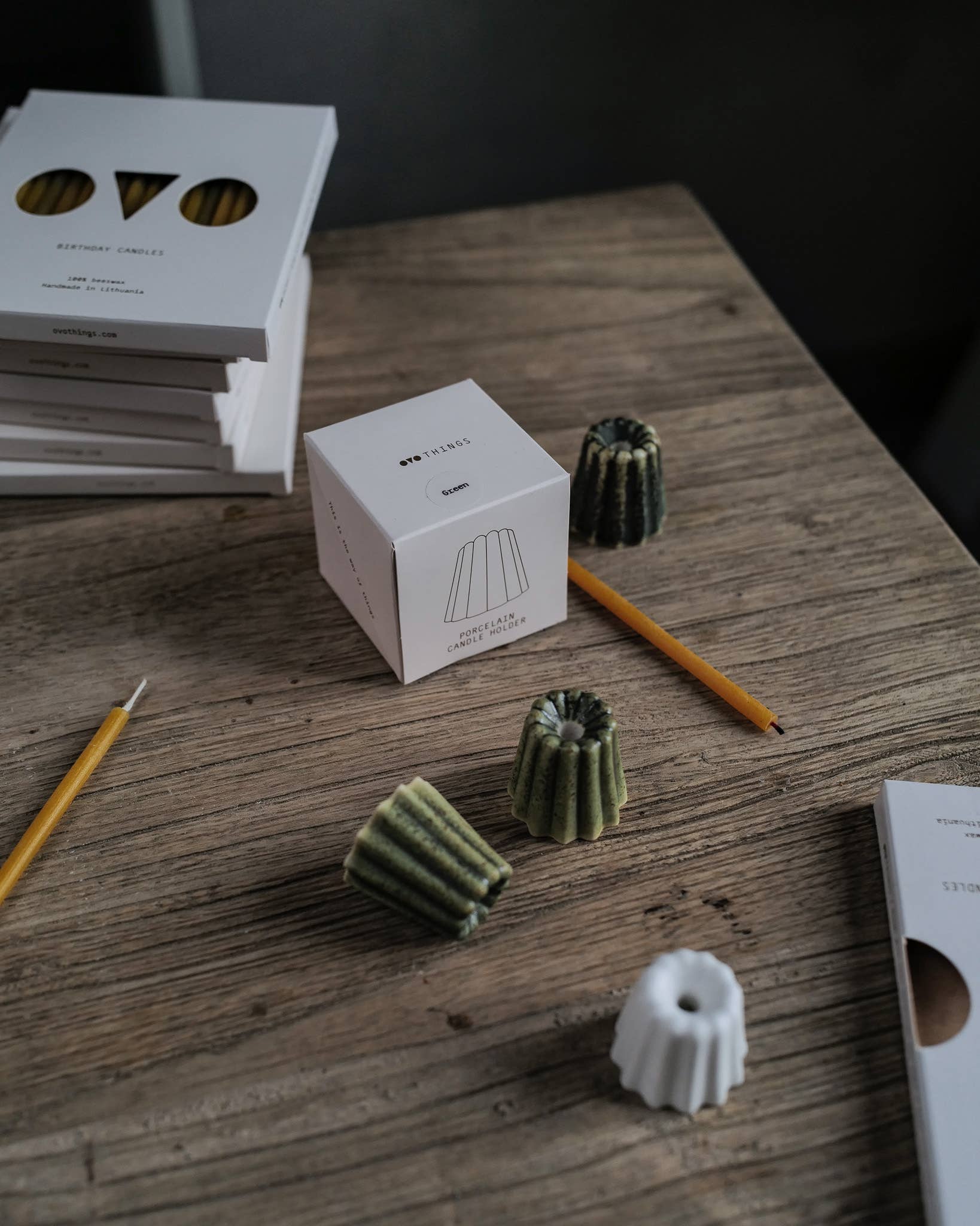 Petit bougeoir en porcelaine, blanc mat