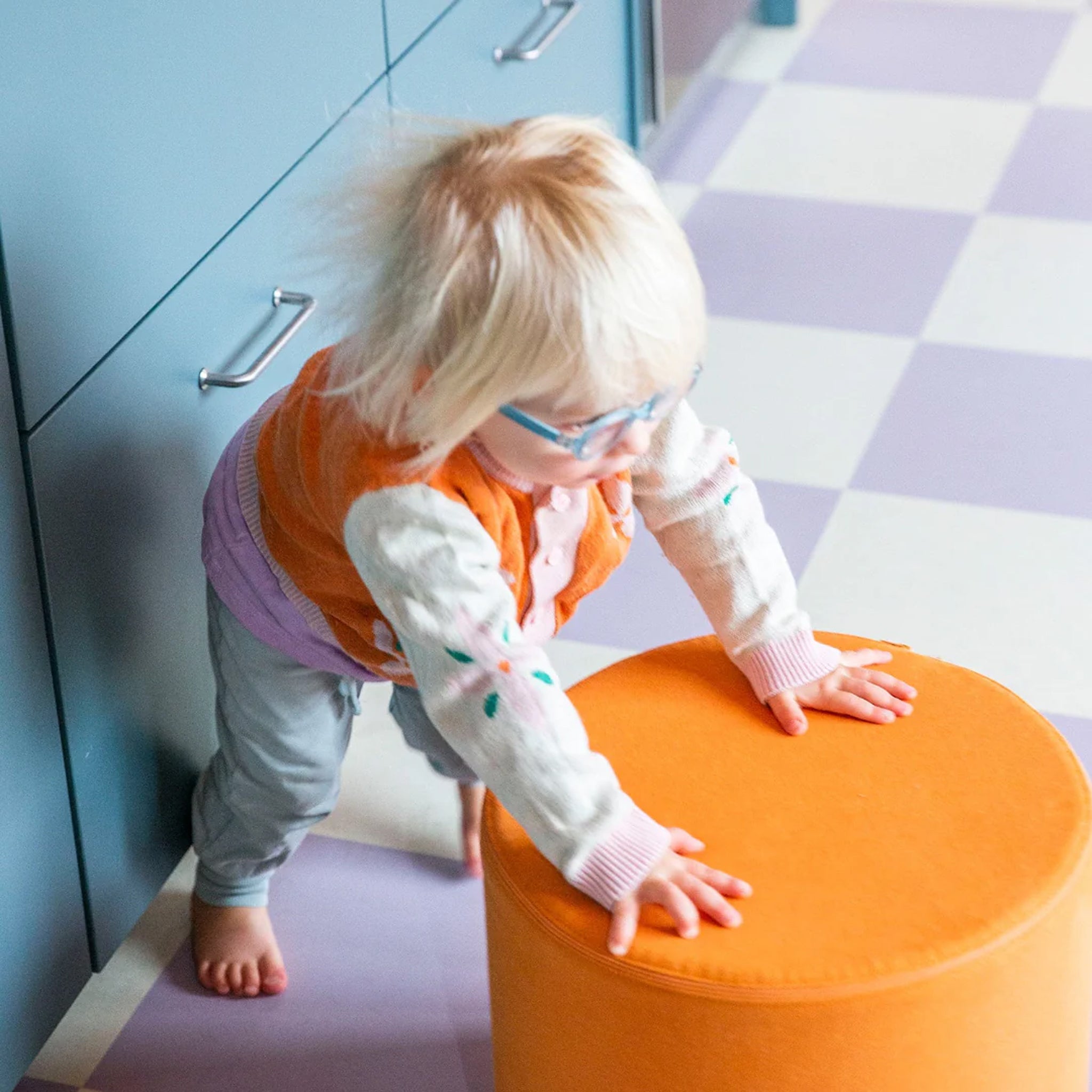Pouf à structure souple DEMMI Tangerine