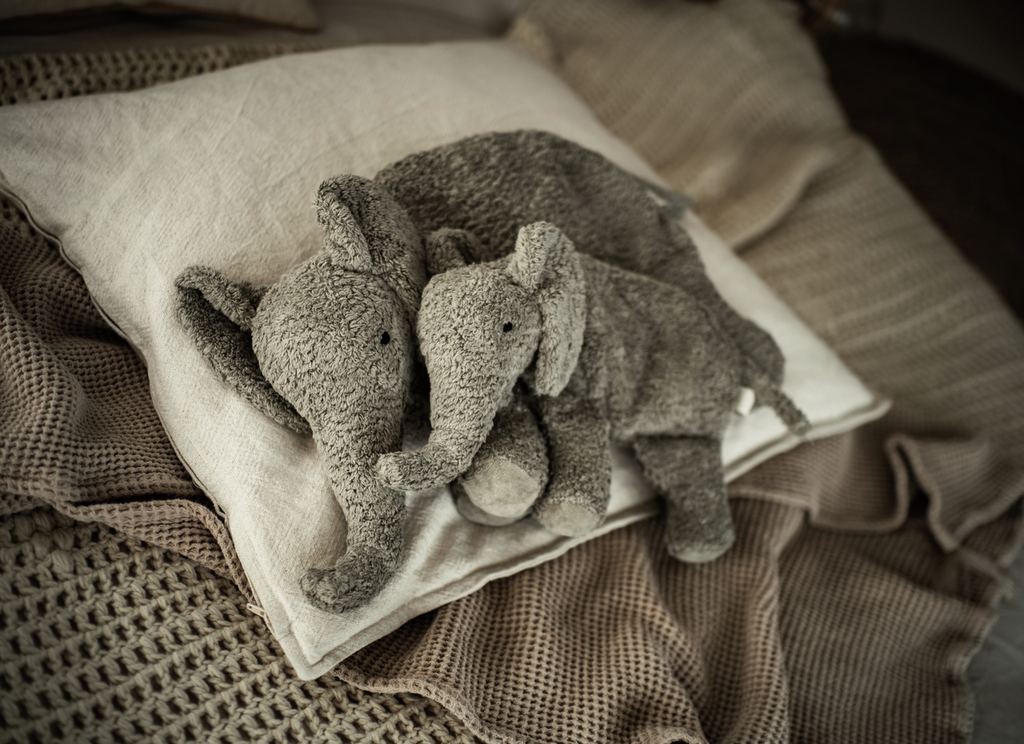 Senger Bio Kuschel- und Wärmetier Elefant Kirschkern klein grau