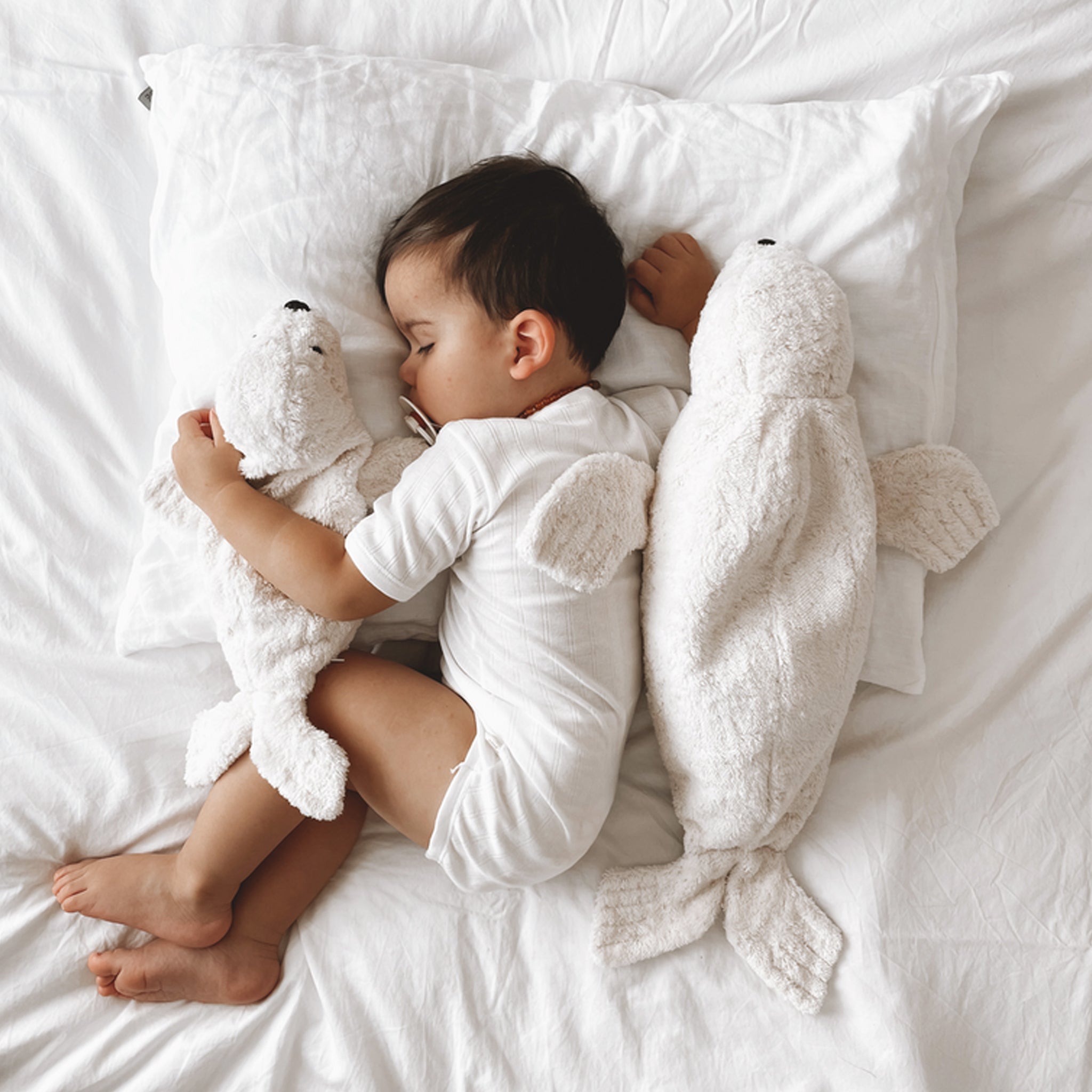 Senger Bio Kuschel- und Wärmetier Robbe gross weiss