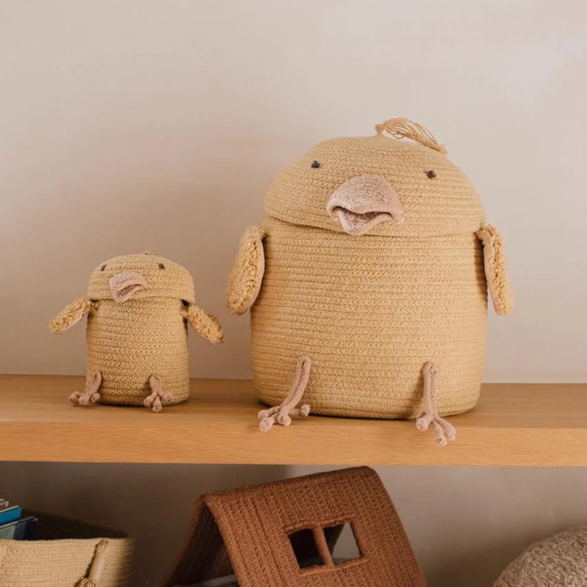 Mini basket Charlie the Chicken