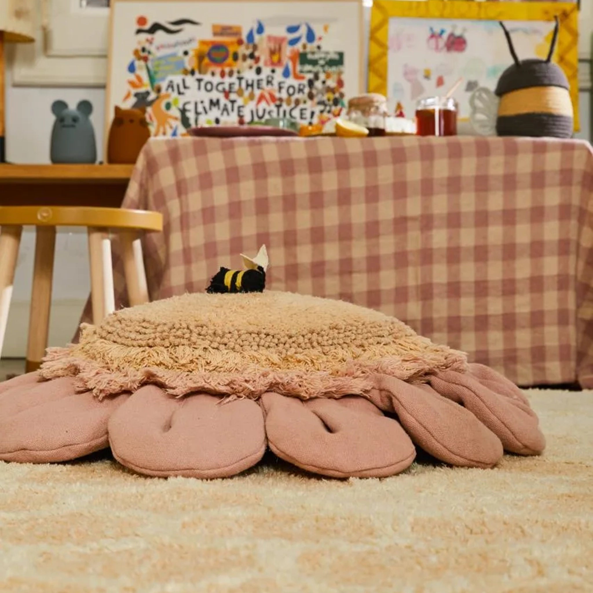 Pink Daisy seat cushion