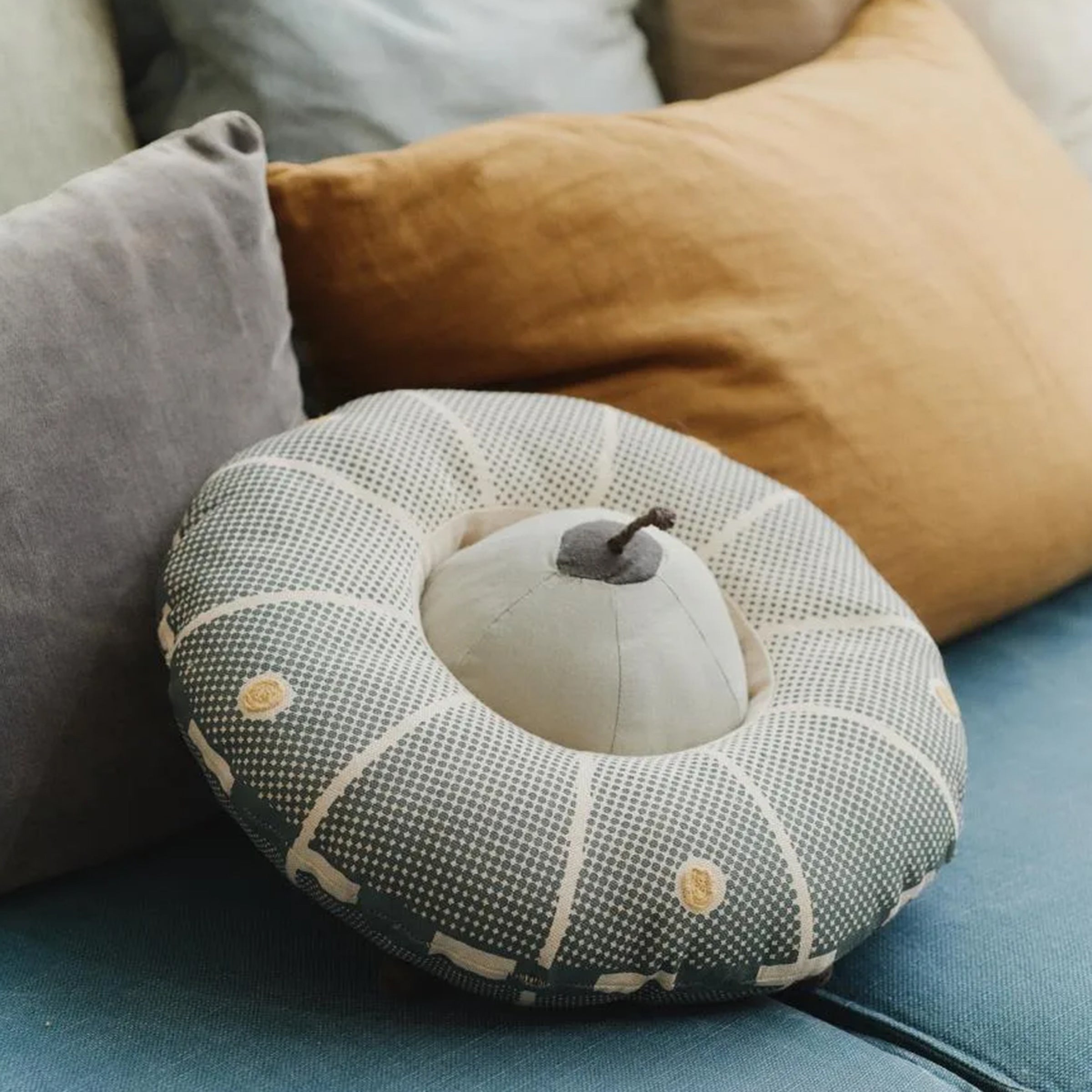 Interactive cushion UFO