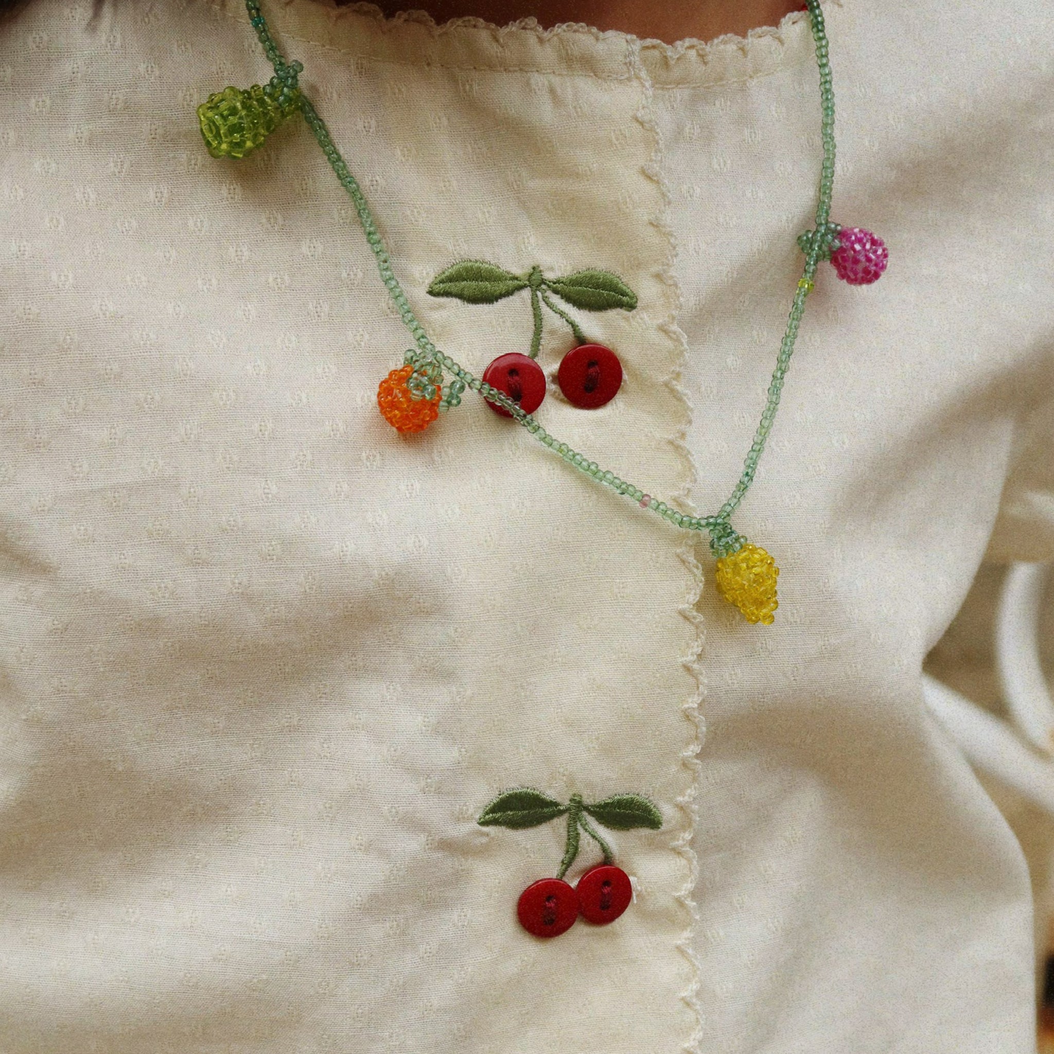 Robe Evia Cherry Cloud Cream