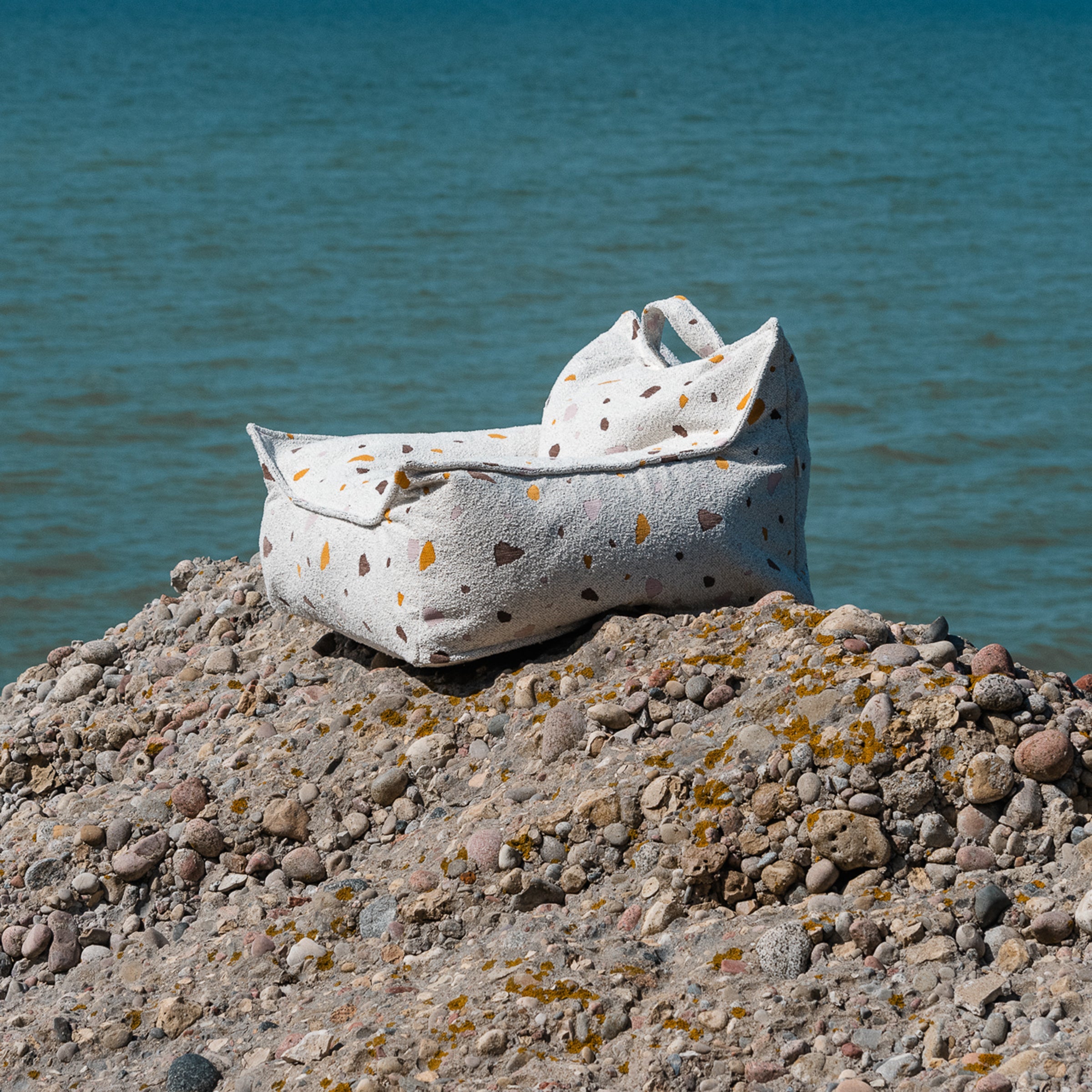 Wigiwama Sitzsack und Ottomann Set Terrazzo Marble