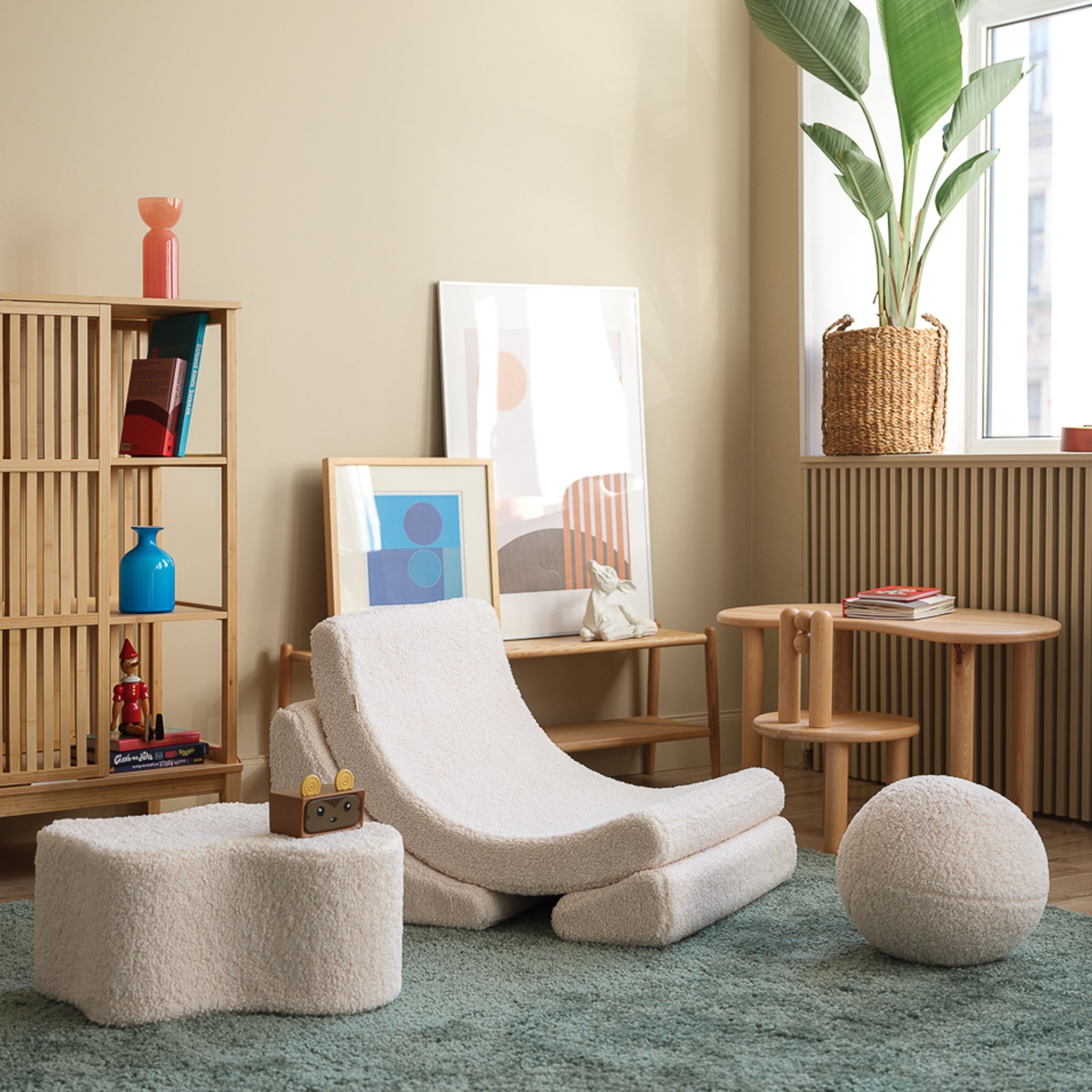 Cream White Moon Chair