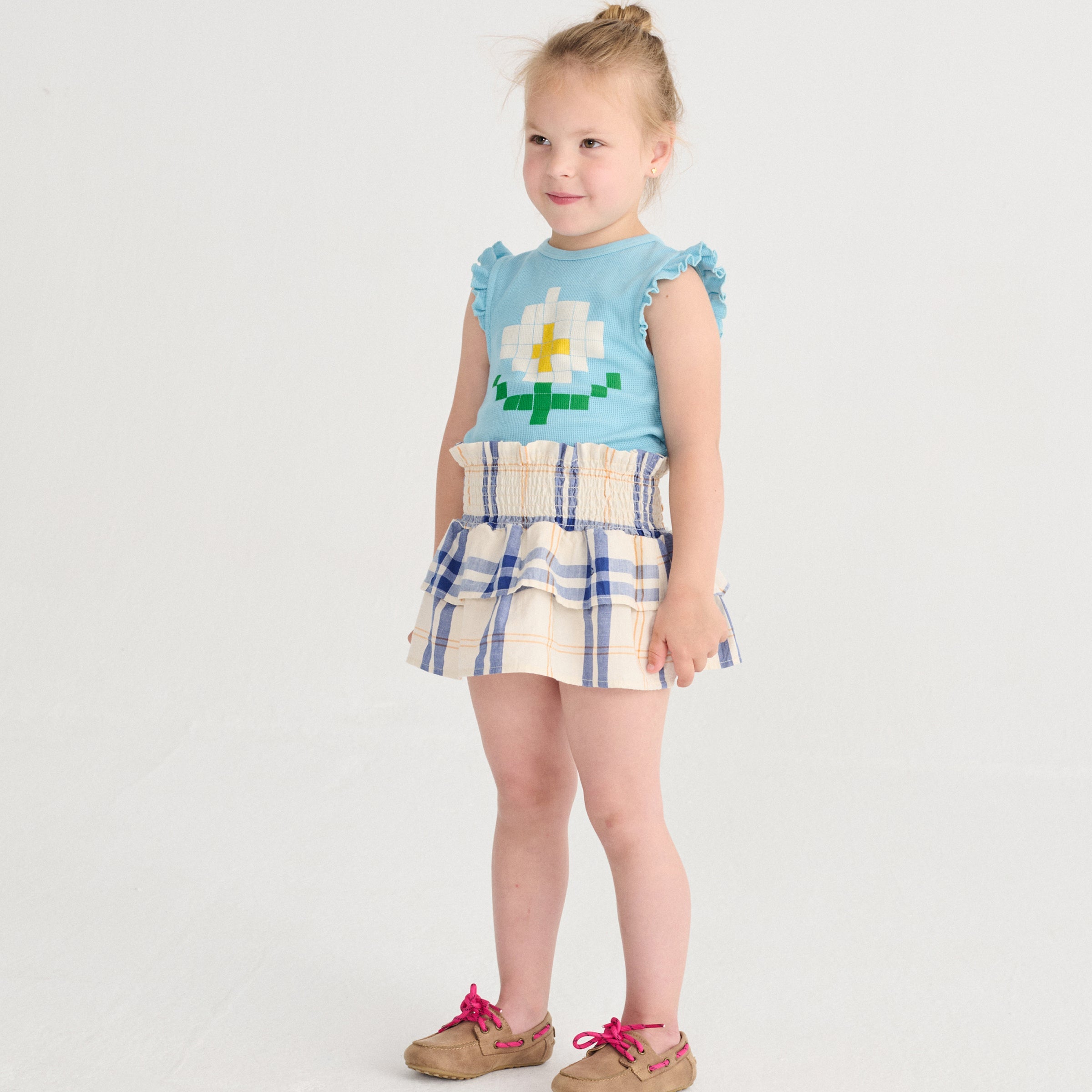 Top Pixel Daisy Light Blue