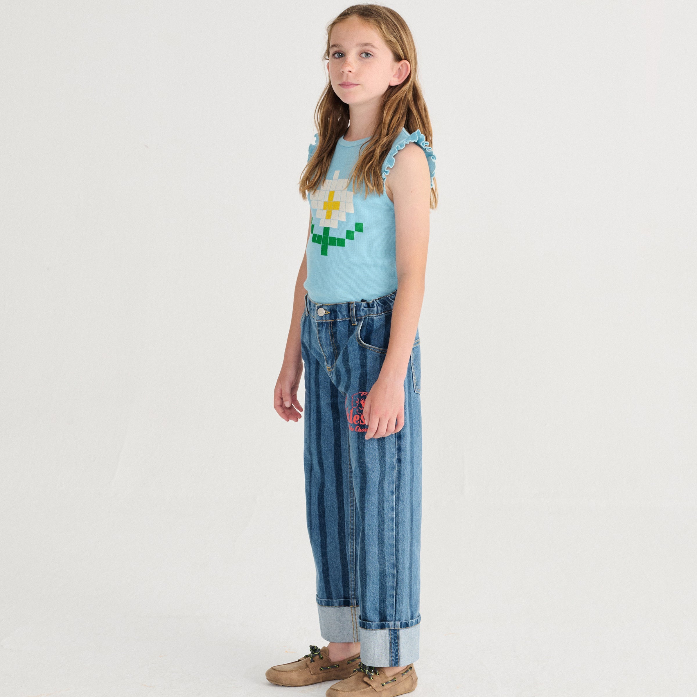 Top Pixel Daisy Light Blue
