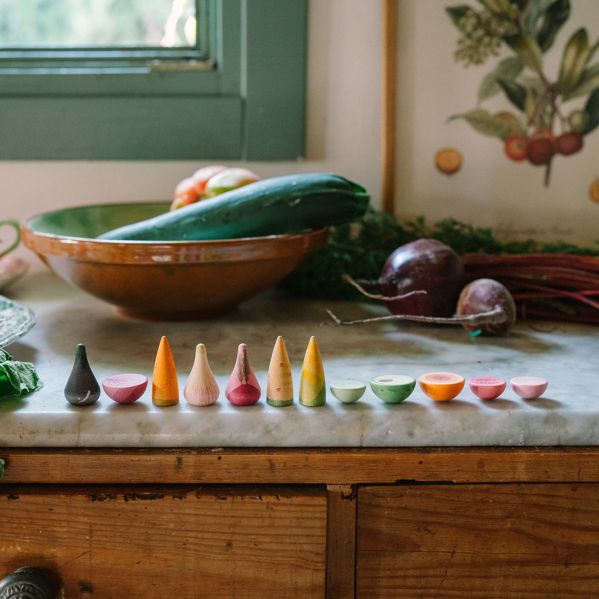 Wooden figures vegetables Grapat