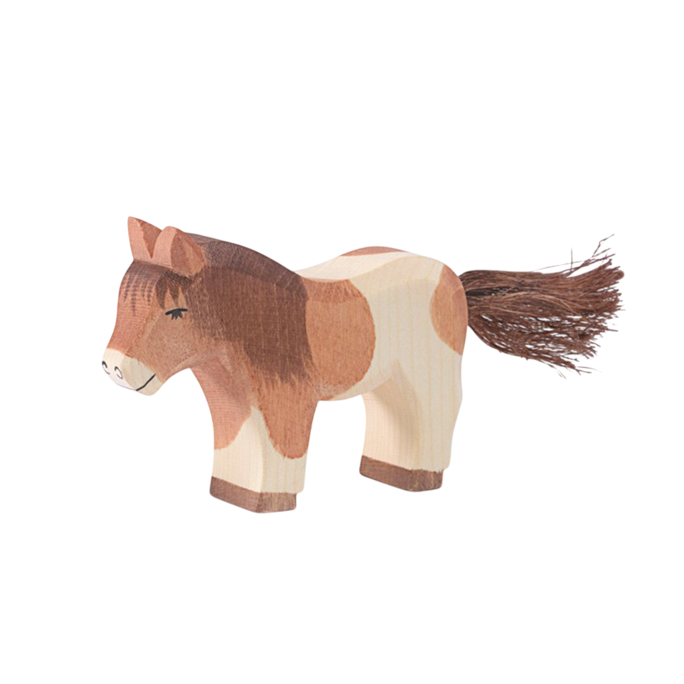 Ostheimer Poney Shetland debout bois