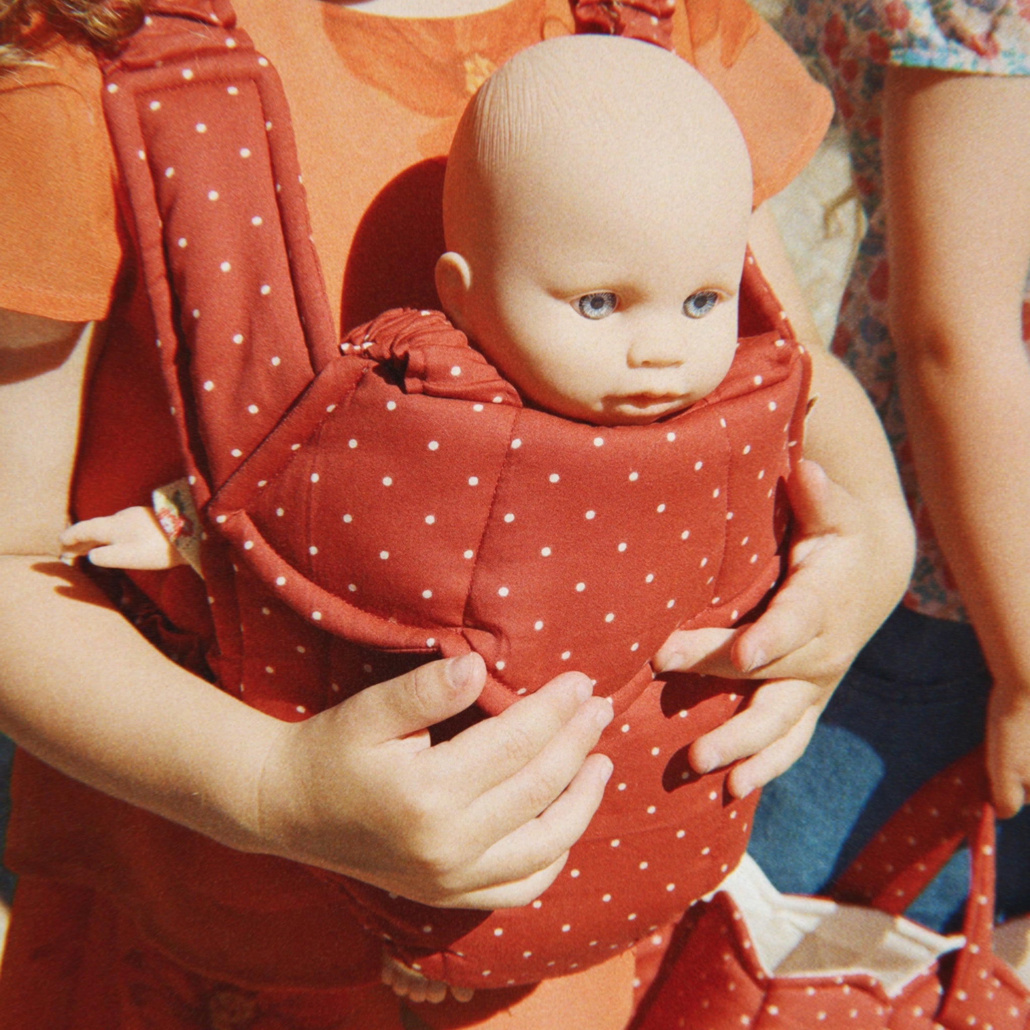 DOLL CARRIER FRAISE DOT