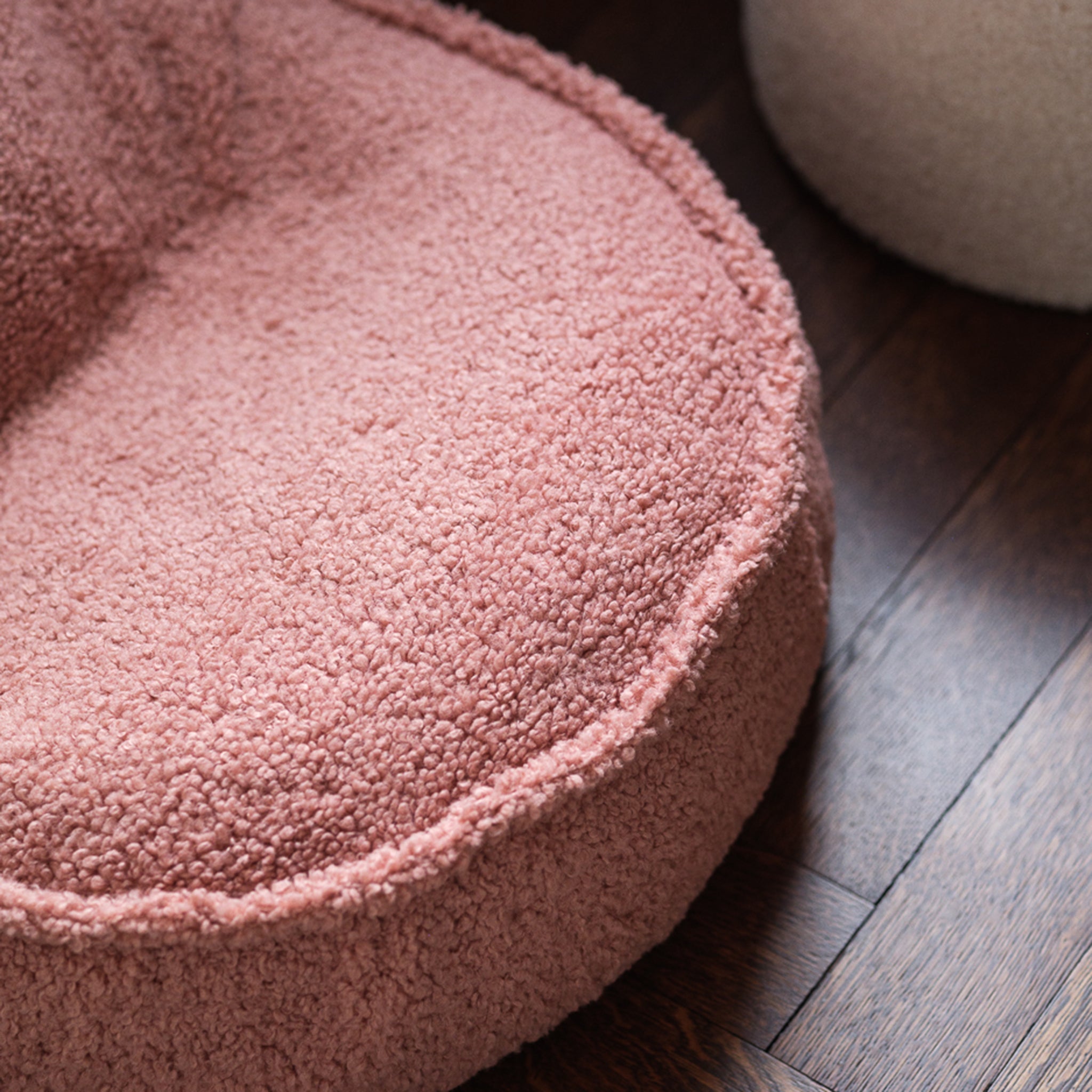 Wigiwama Bear Beanbag Guava Pink