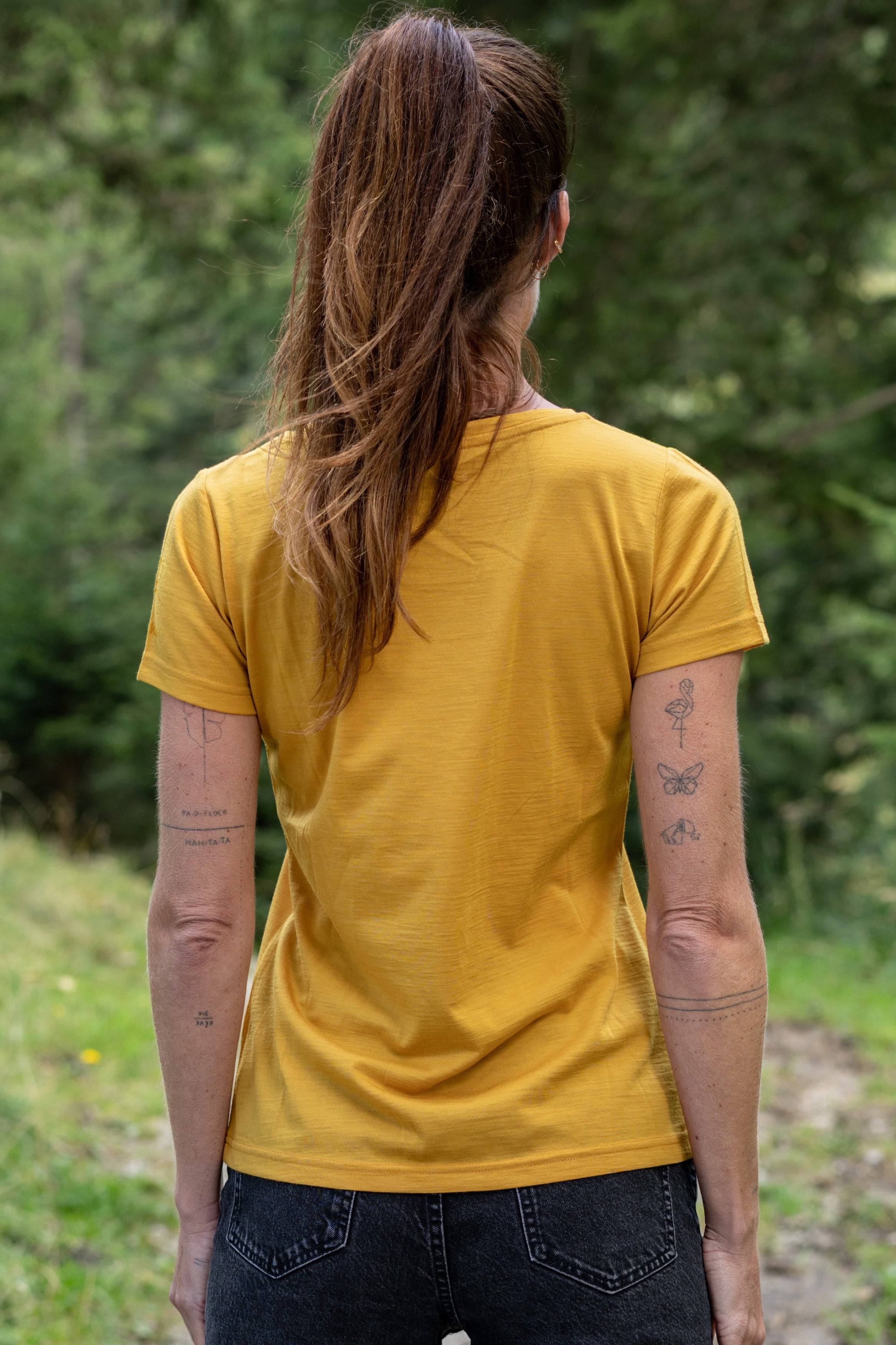 Women's T-shirt Amanda Merino harvest gold