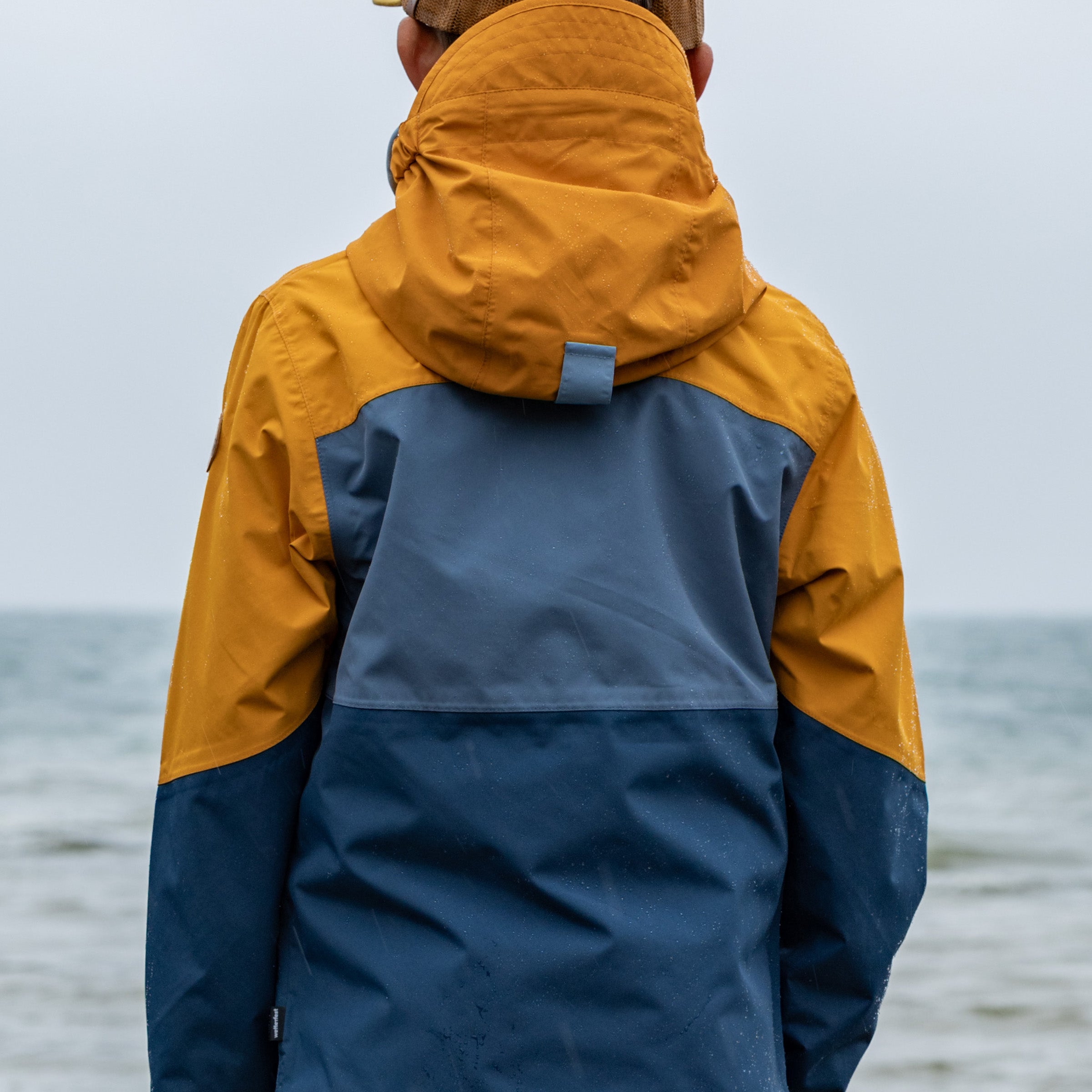 Wynn children's rain jacket inca gold